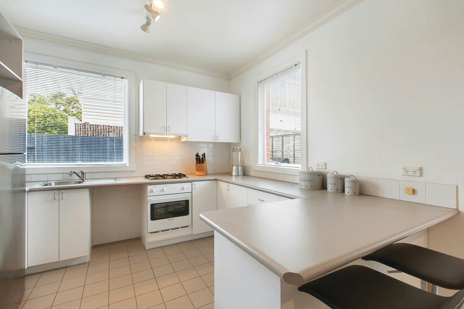 31 Ross Street, Port Melbourne, VIC