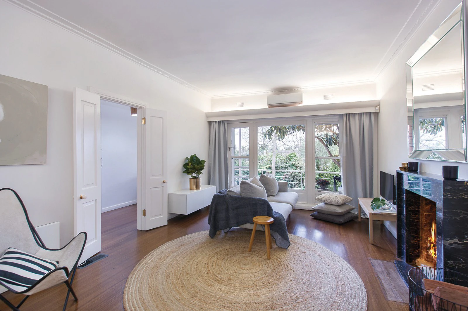 2/7 Torresdale Road, Toorak, VIC
