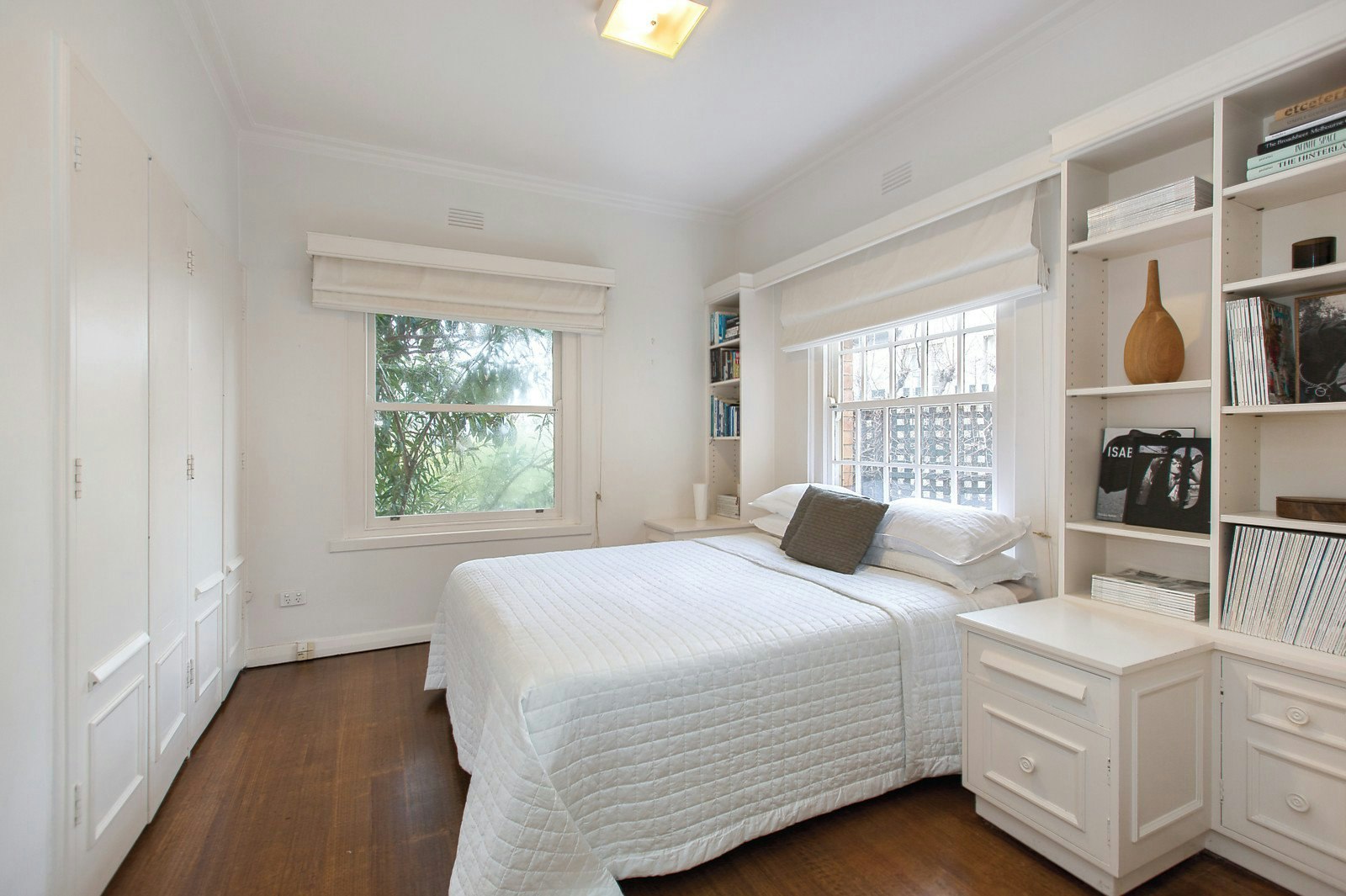 2/7 Torresdale Road, Toorak, VIC