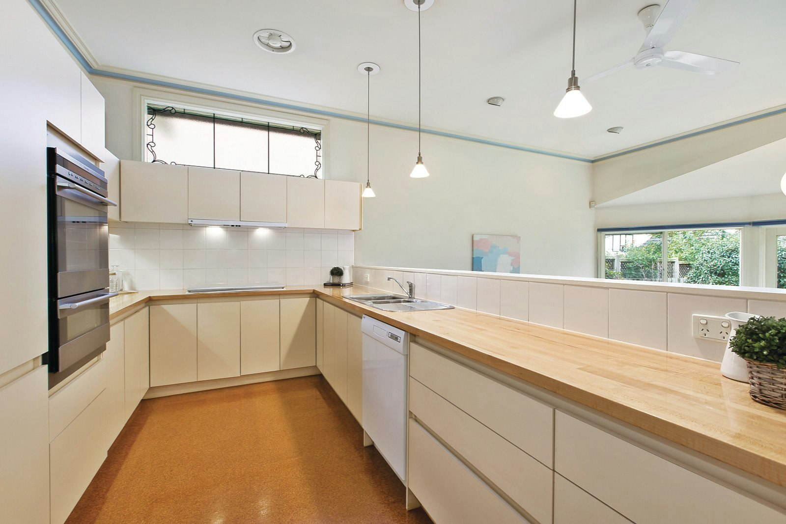 20 Allenby Road, Canterbury, VIC