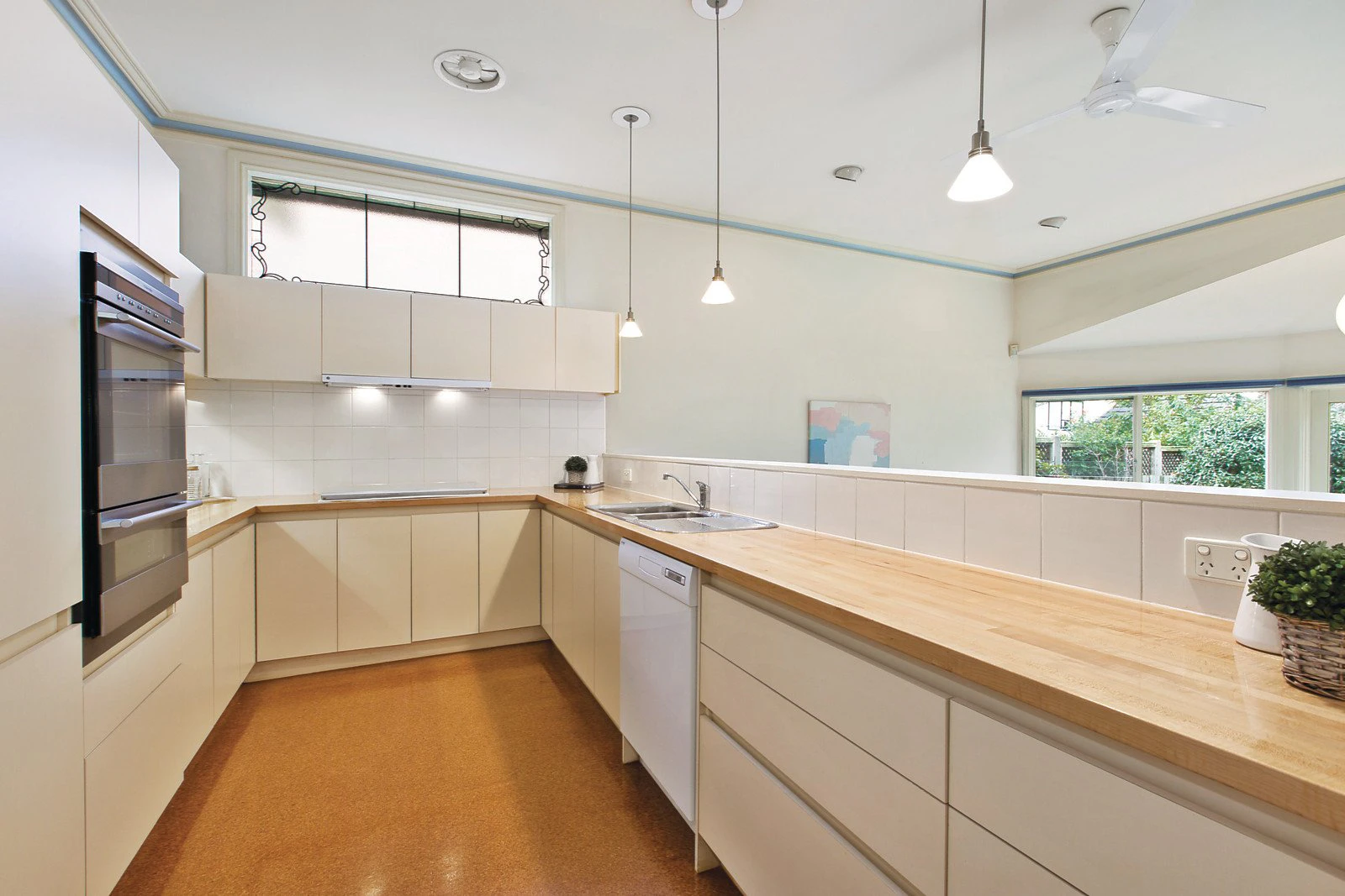 20 Allenby Road, Canterbury, VIC