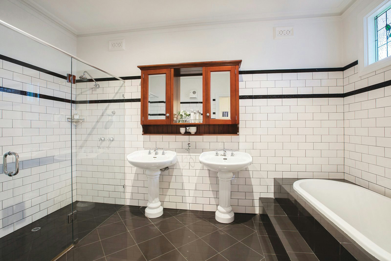 32 Regent Street, Camberwell, VIC