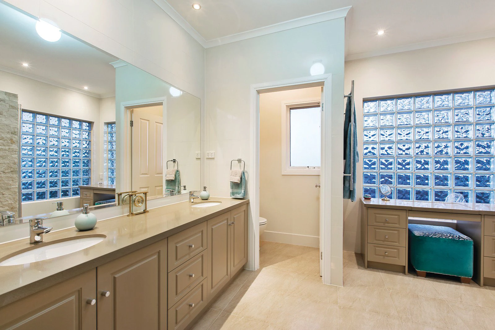71 Outer Crescent, Brighton, VIC