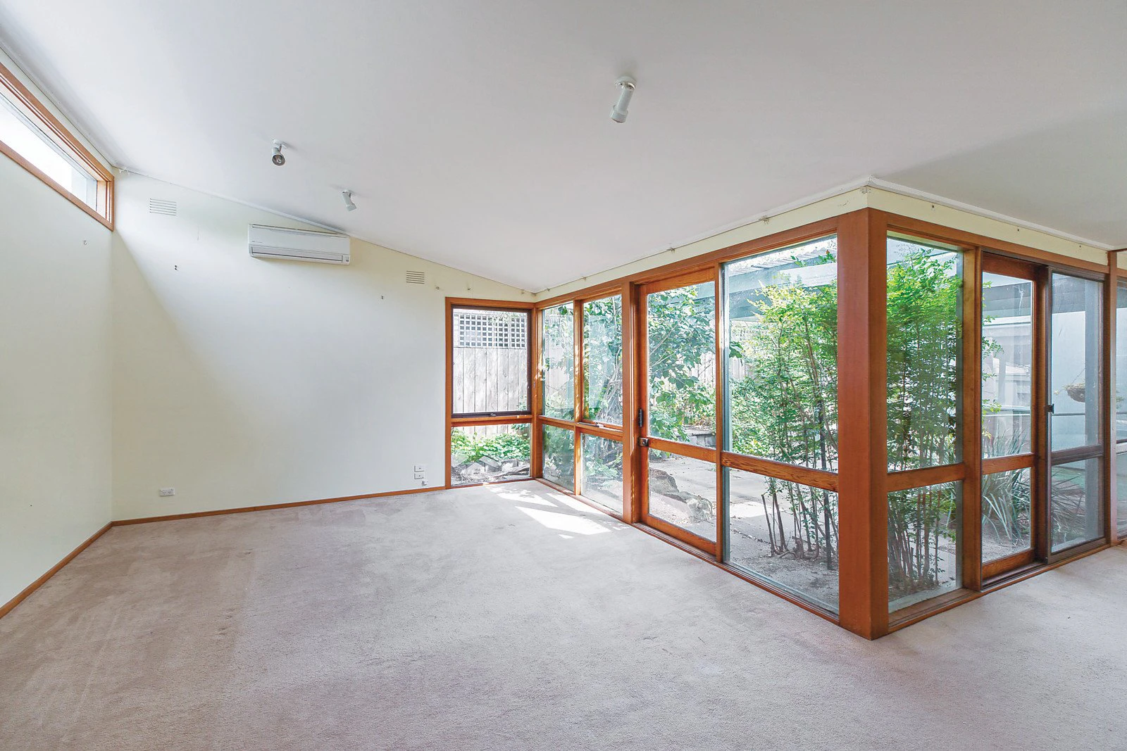 15 Meek Street, Brighton, VIC