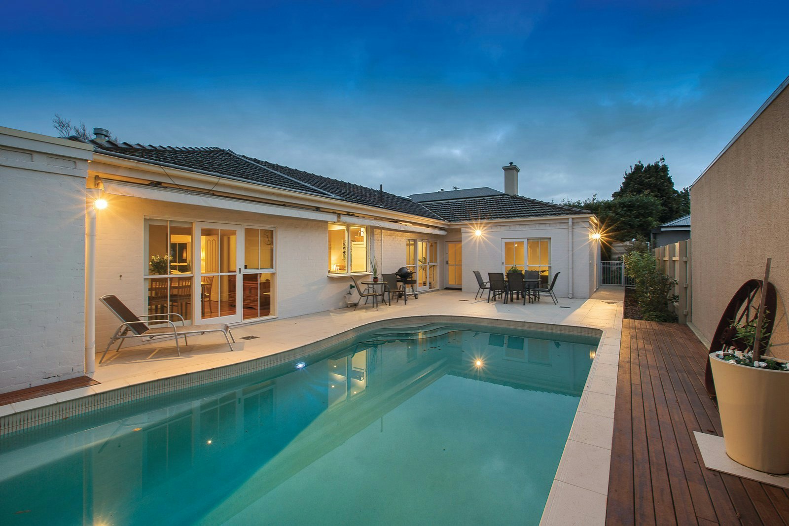 4 Baroona Court, Brighton, VIC