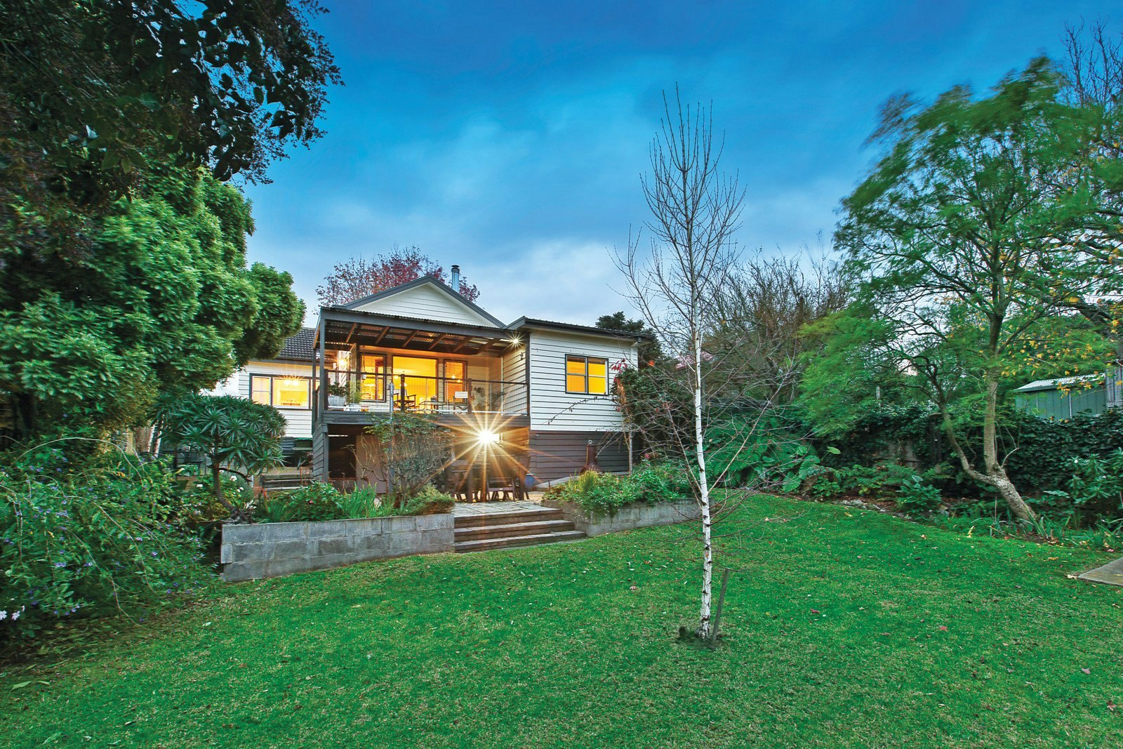 12 Moore Street, Box Hill South, VIC