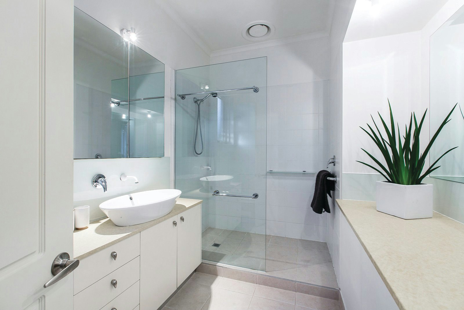 4 Baroona Court, Brighton, VIC