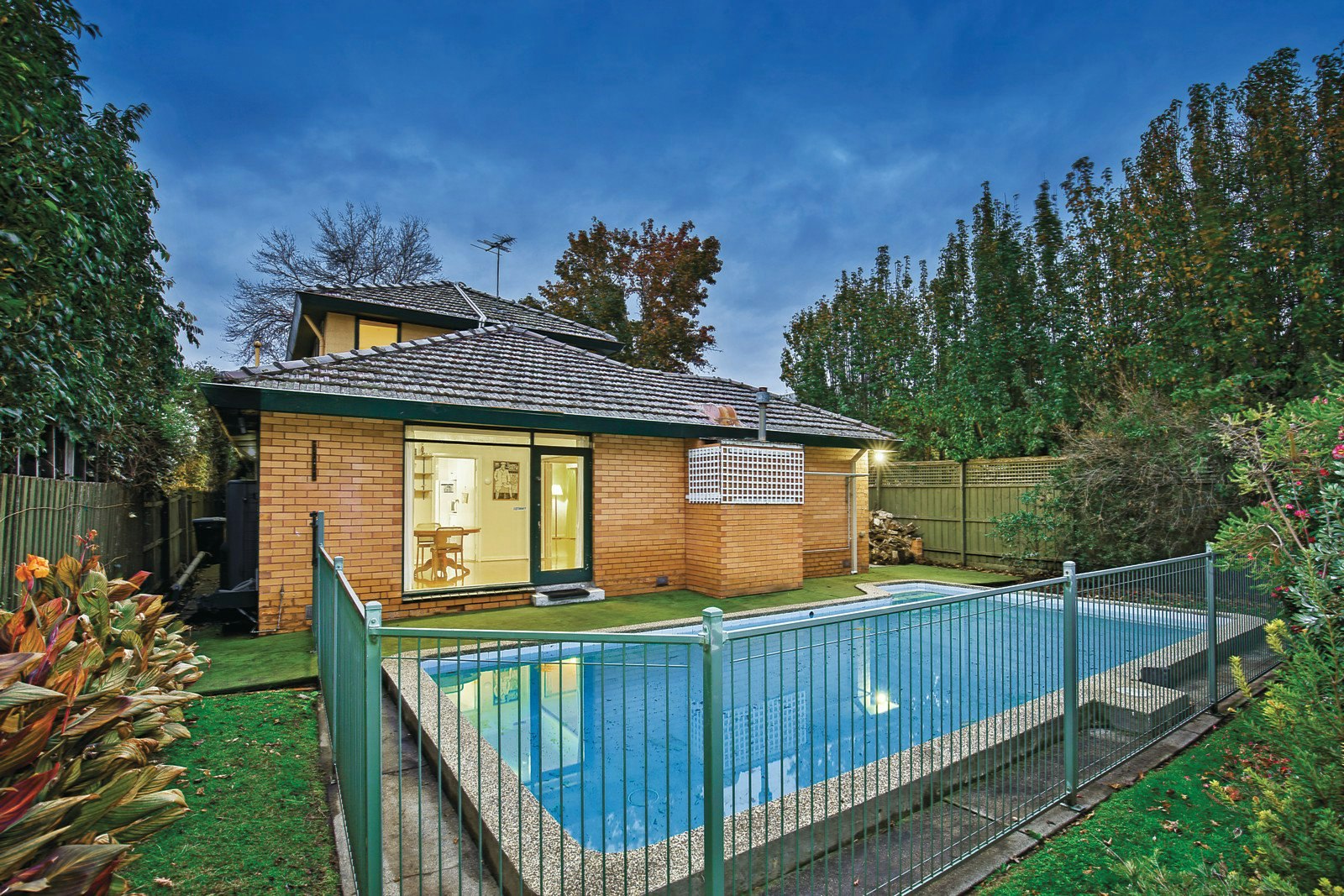 52 Adelaide Street, Armadale, VIC