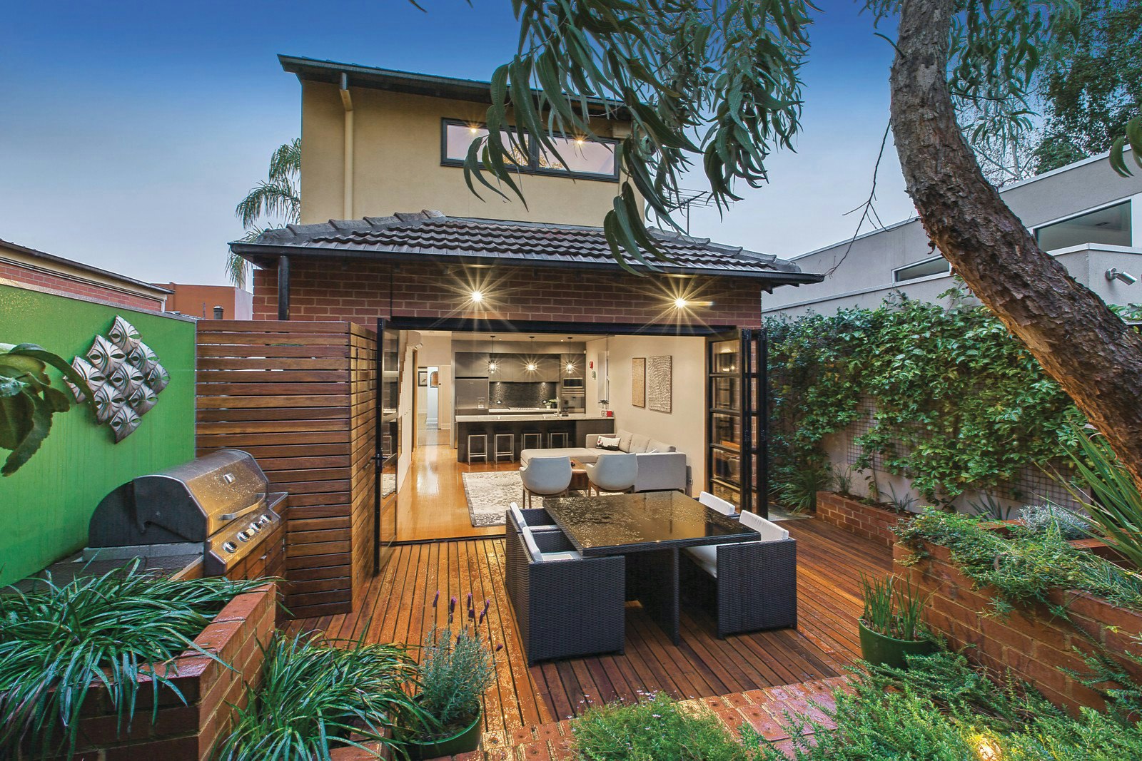 10 Waltham Street, Richmond, VIC