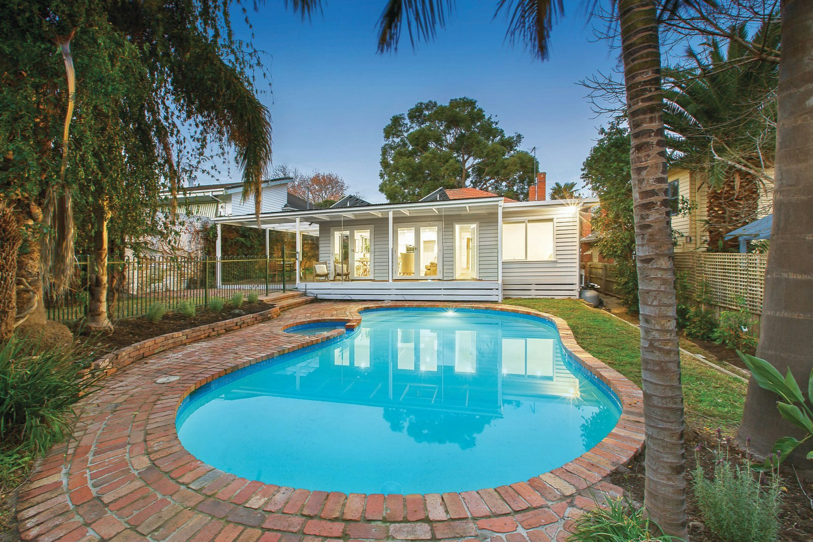 12 Hilltop Avenue, Glen Iris, VIC