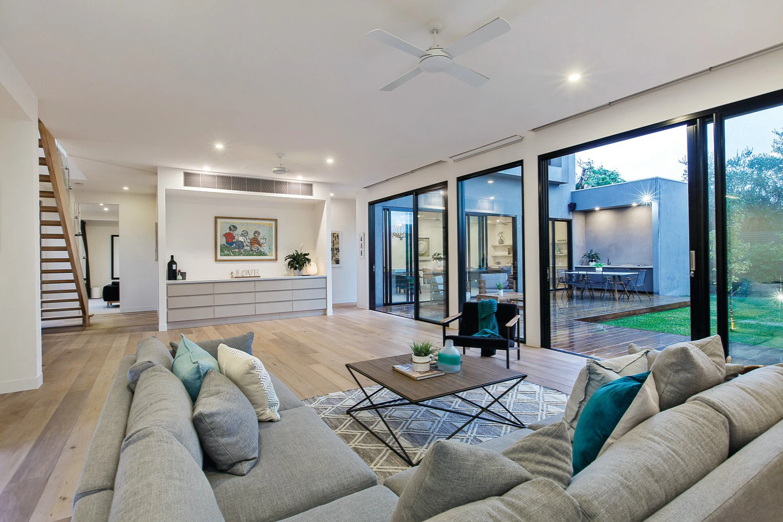 24 Norwood Avenue, Brighton, VIC