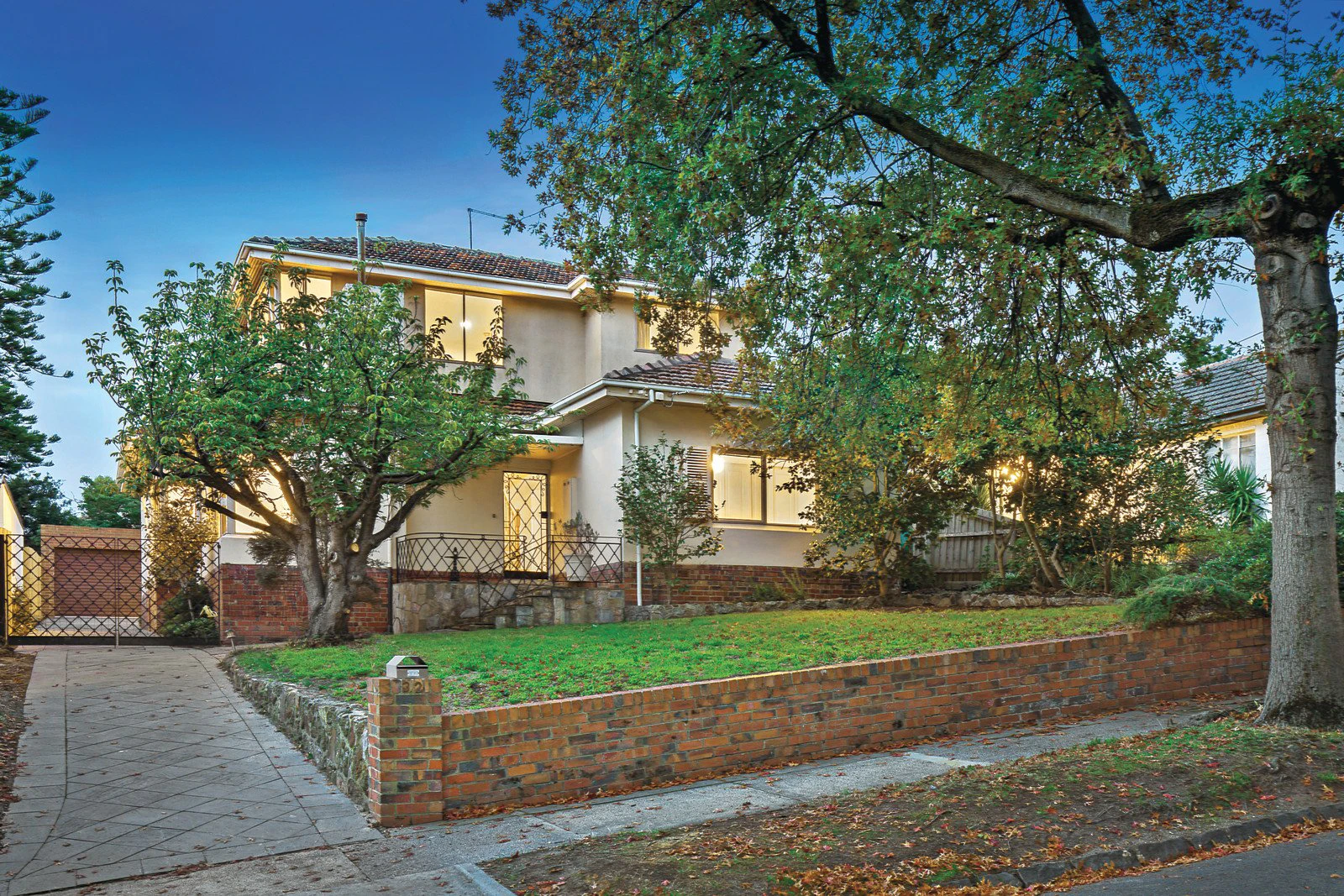 32 Aisbett Avenue, Camberwell, VIC