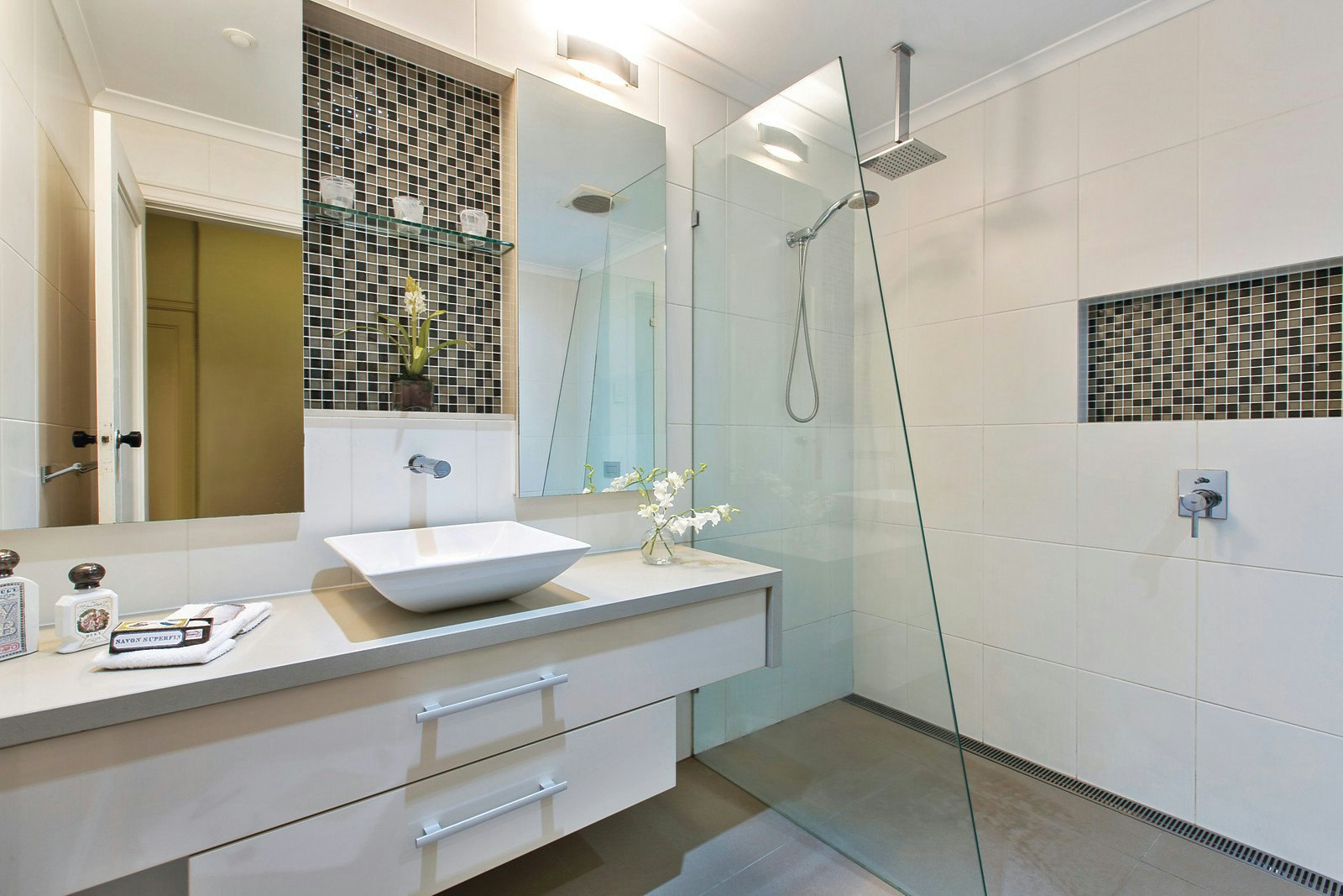 2/5 Stanhope Court, South Yarra, VIC