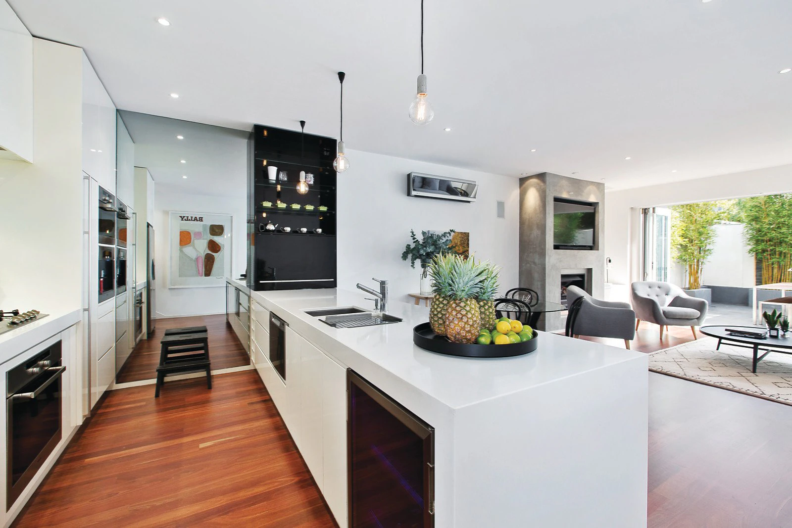32 Young Street, Albert Park, VIC