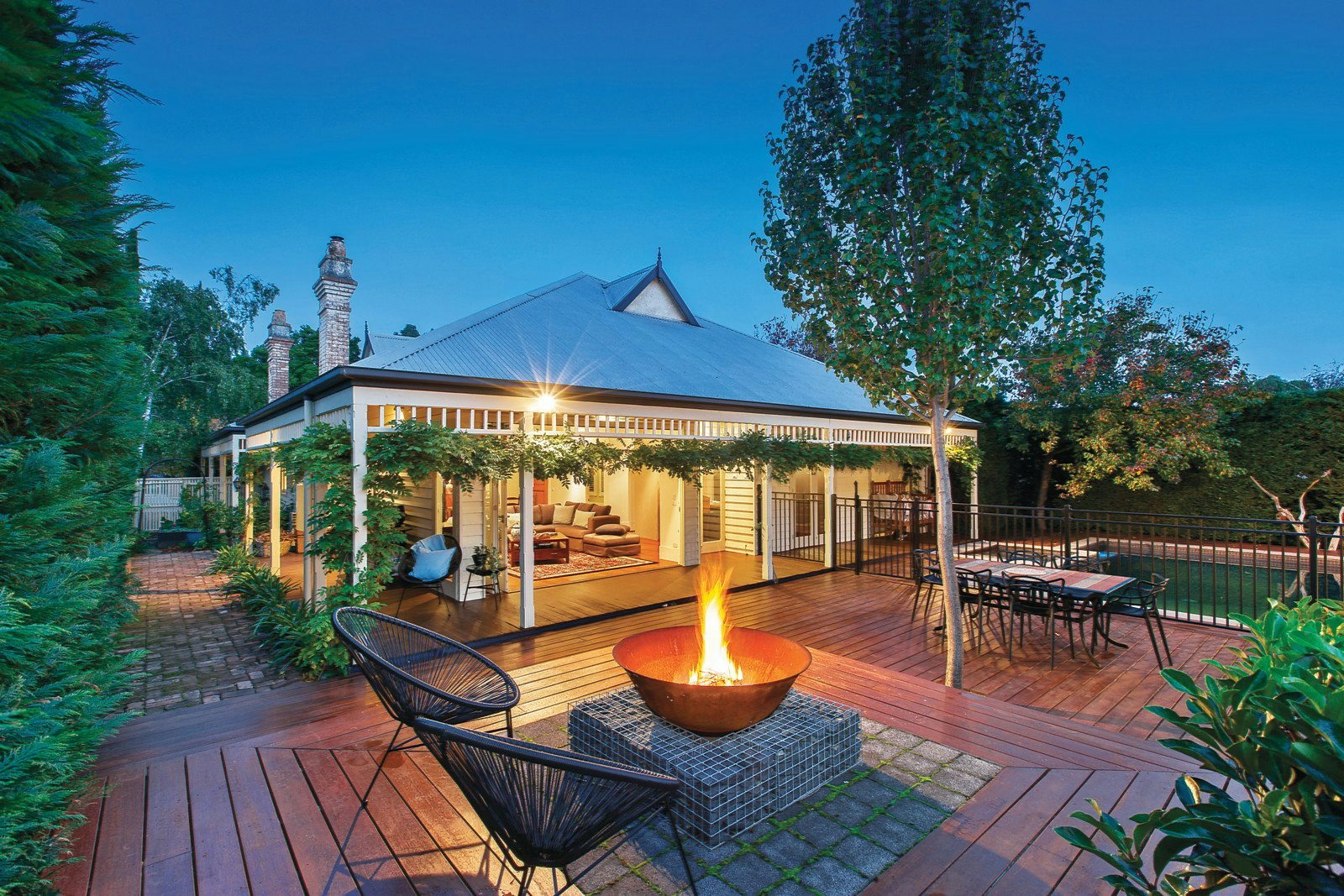 1 Wilson Street, Surrey Hills, VIC