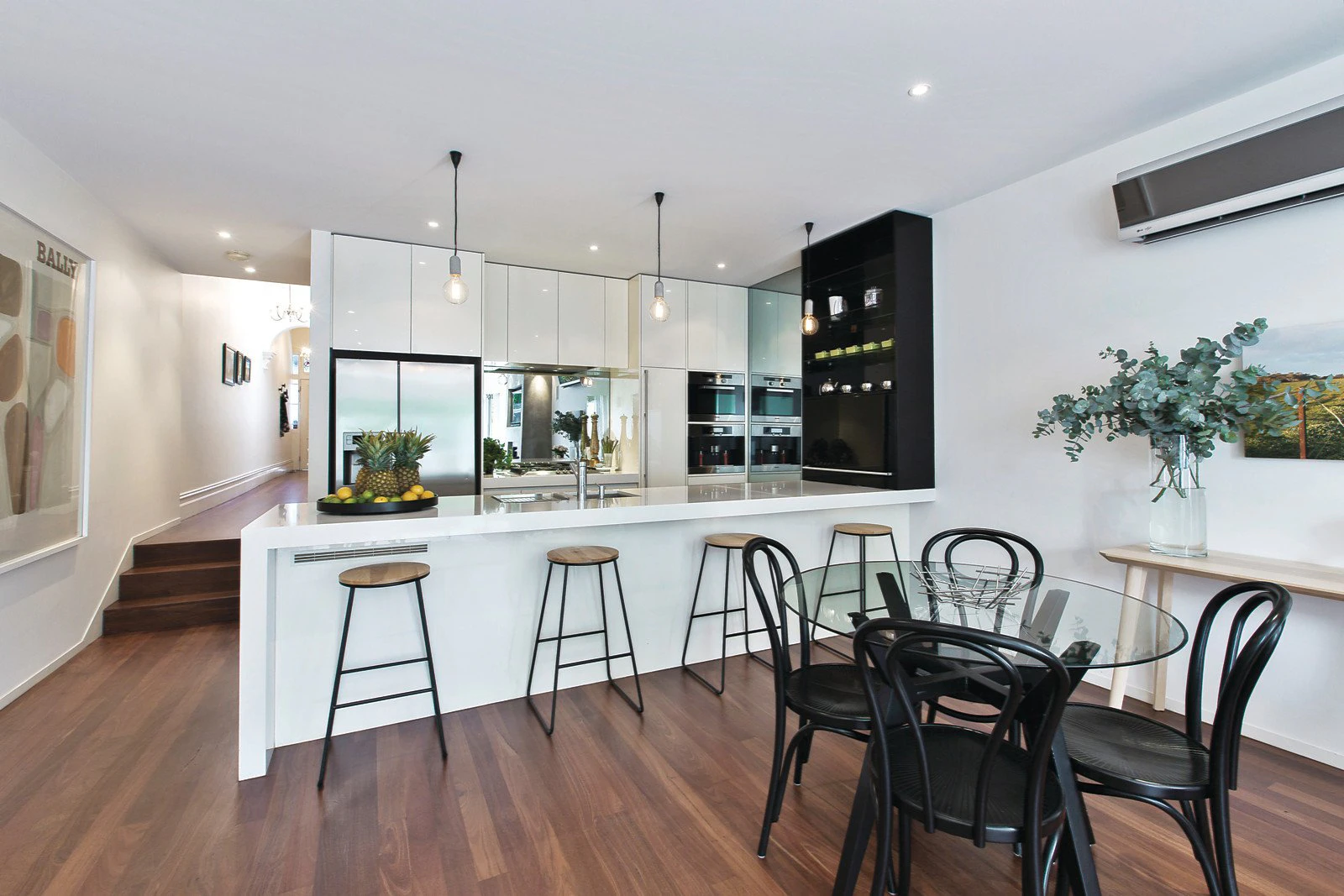 32 Young Street, Albert Park, VIC