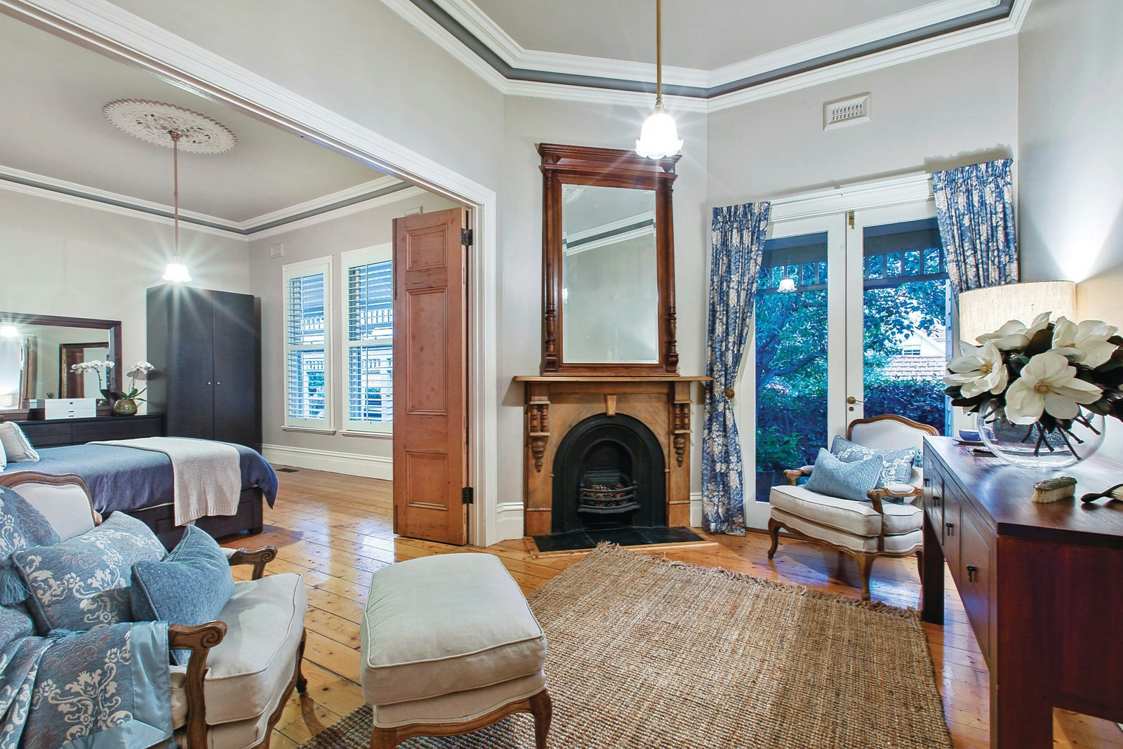 1 Wilson Street, Surrey Hills, VIC