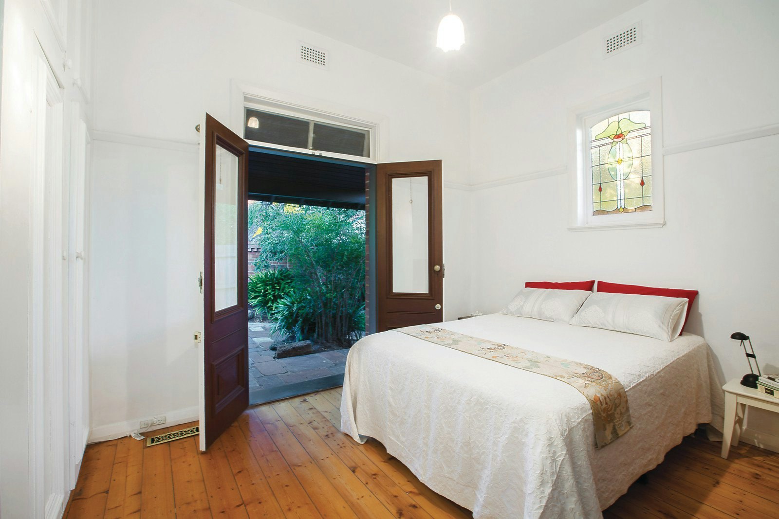 28 Allenby Road, Canterbury, VIC