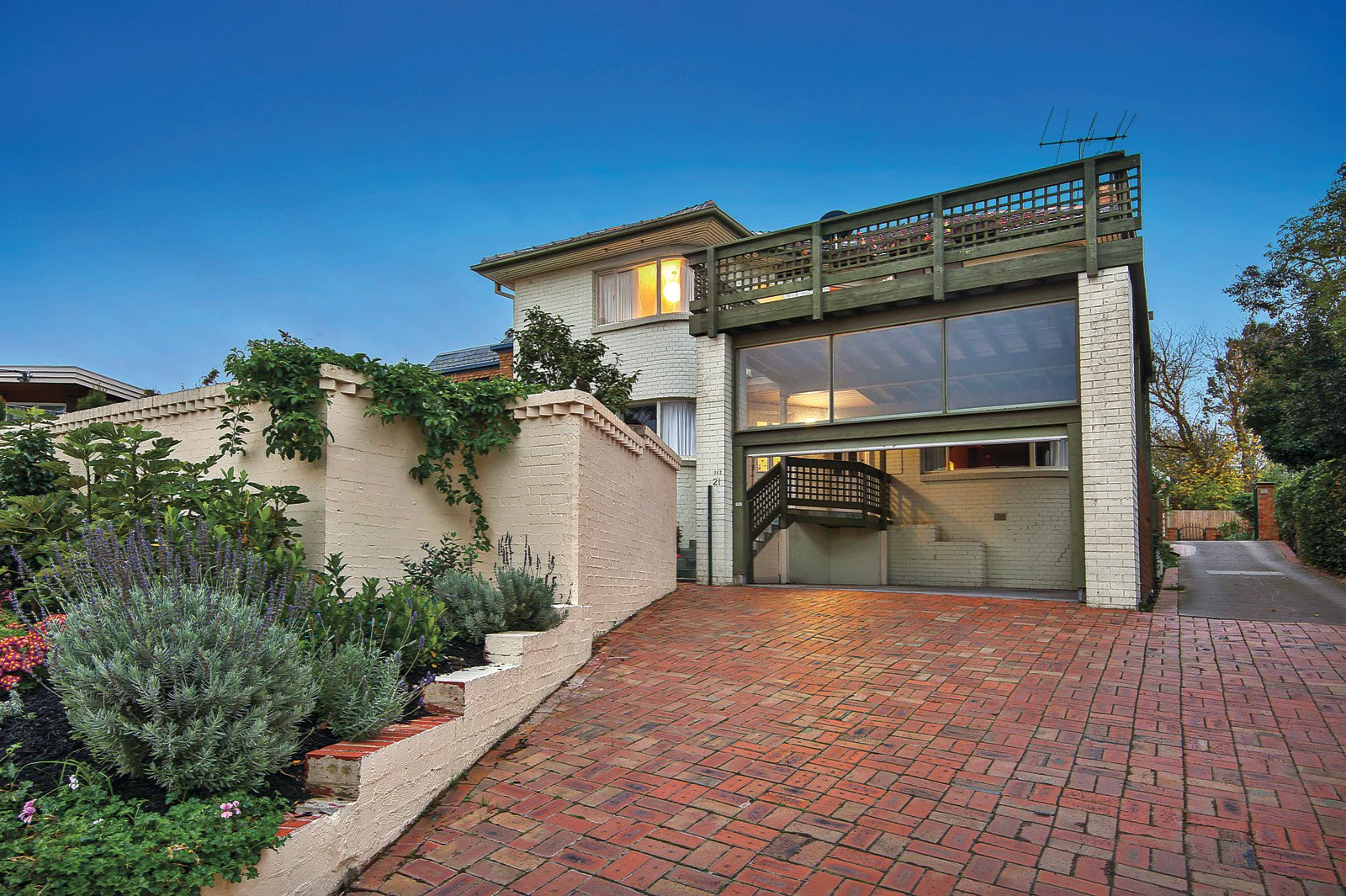 2/21 Pavo Street, Balwyn North, VIC
