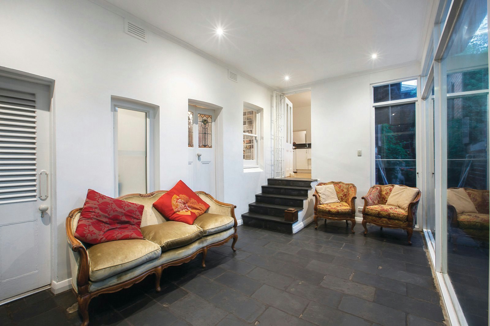 28 Allenby Road, Canterbury, VIC