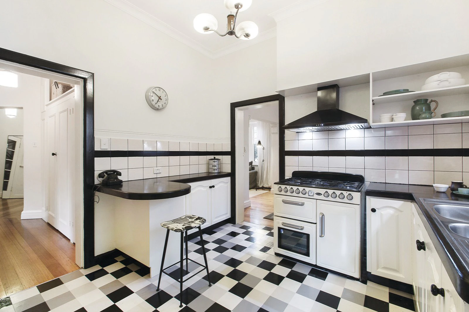 1/15 Cowderoy Street, St Kilda West, VIC