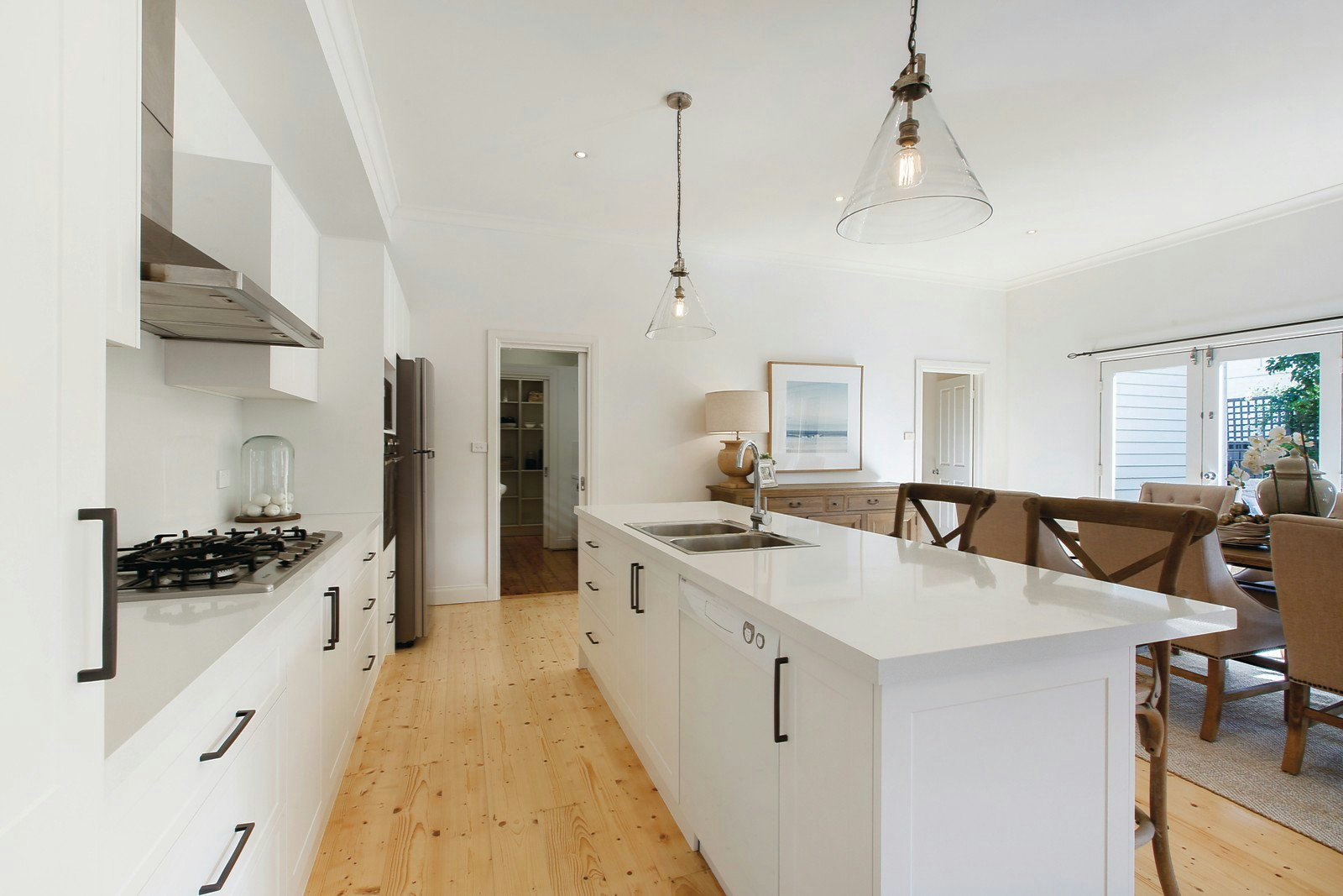 34 Irymple Avenue, Kew East, VIC