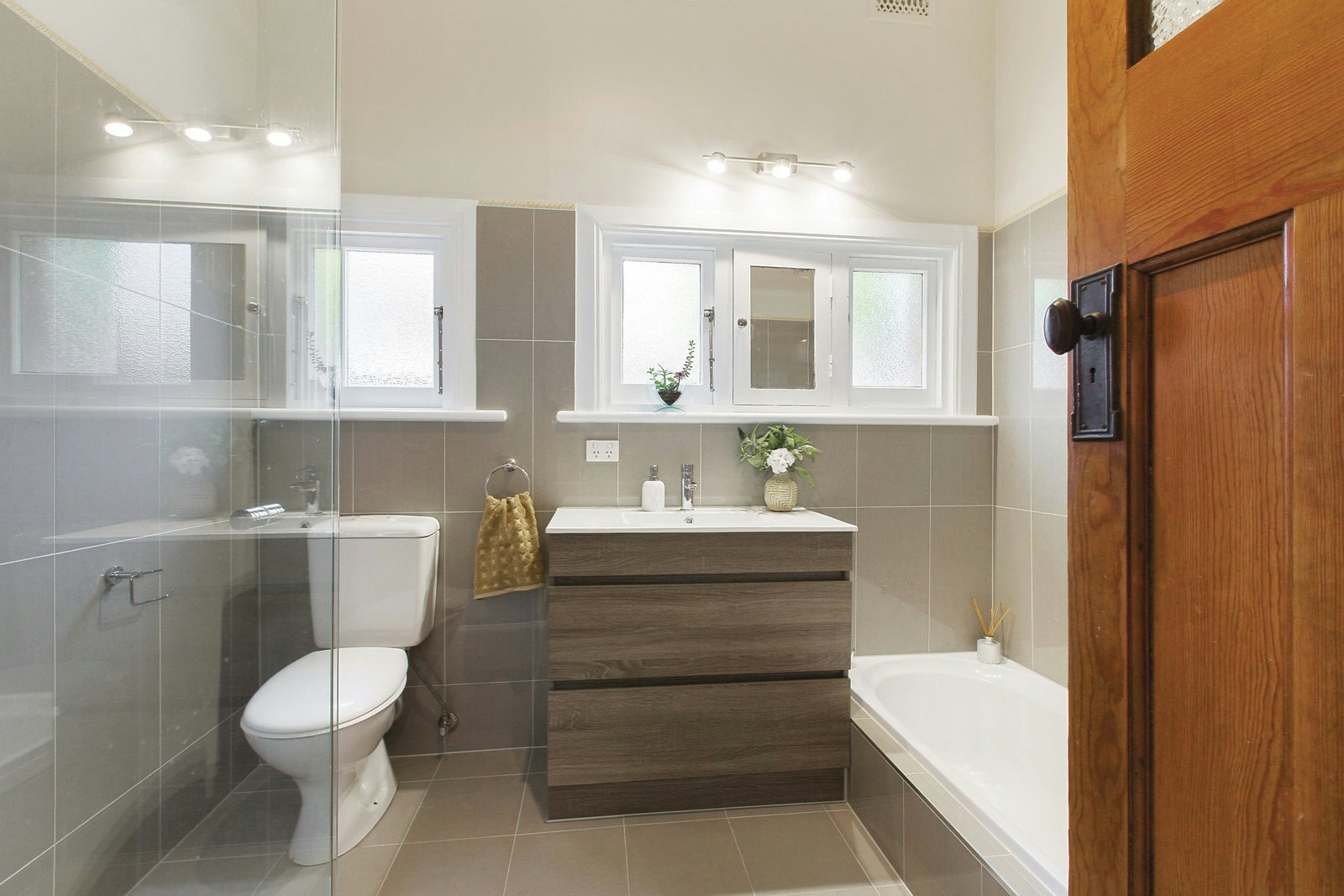 41 Fakenham Road, Ashburton, VIC