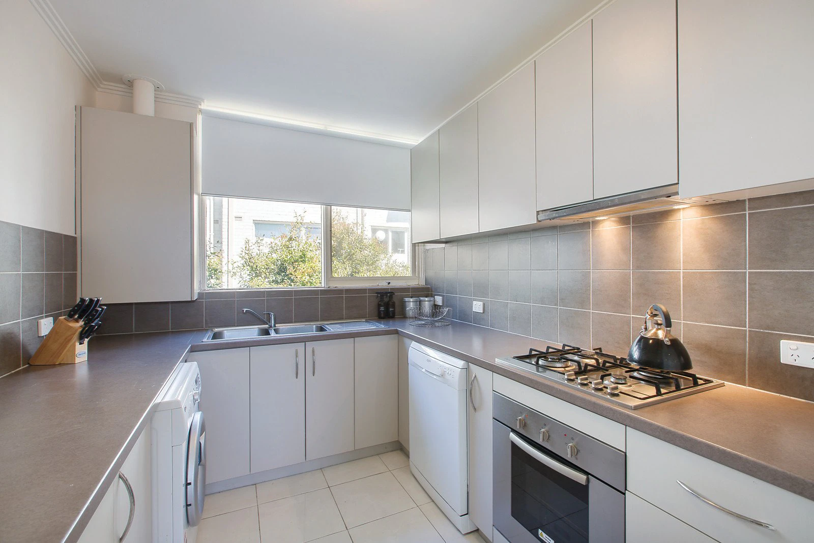 6/11a Pine Avenue, Elwood, VIC