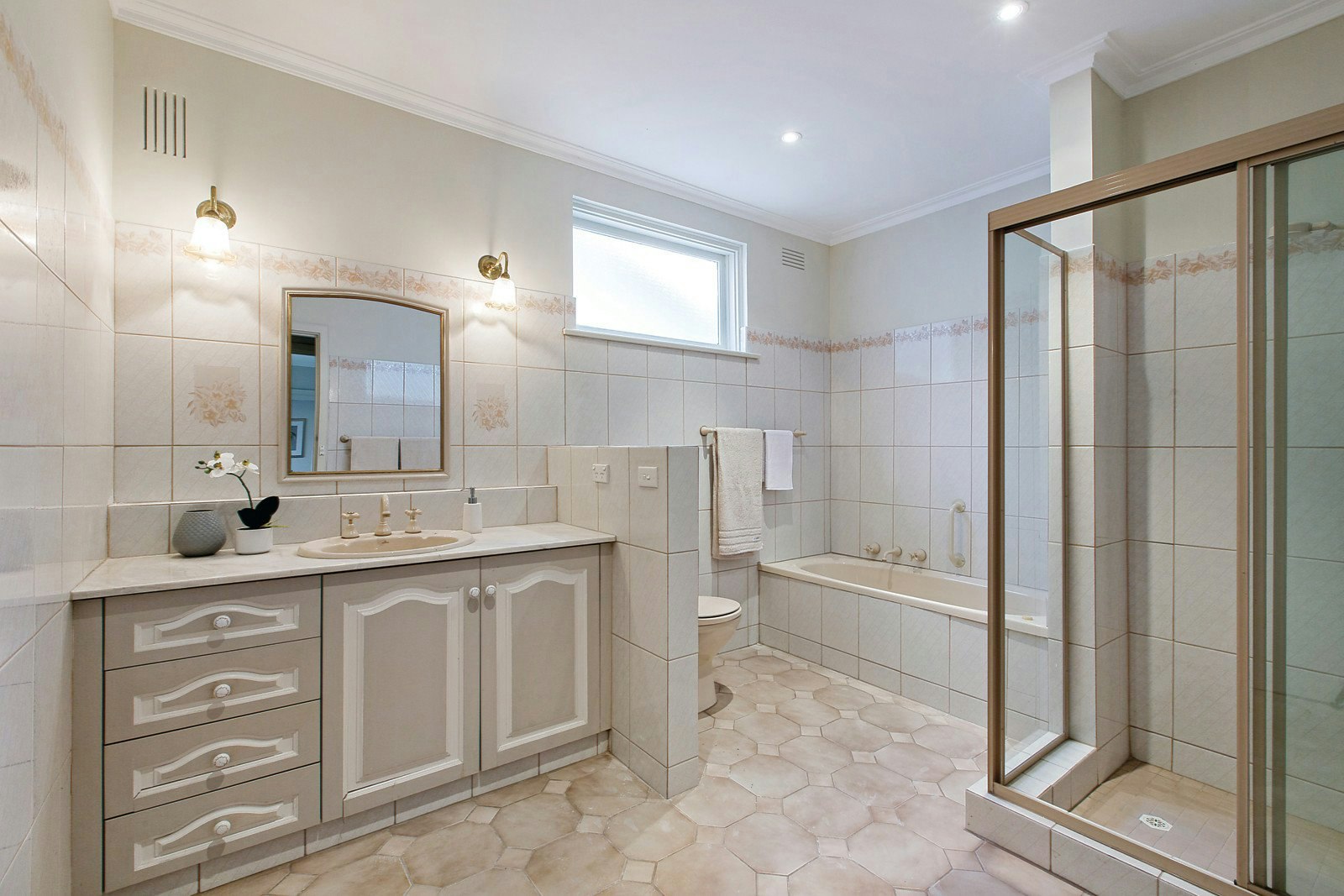 2/72 Dendy Street, Brighton, VIC