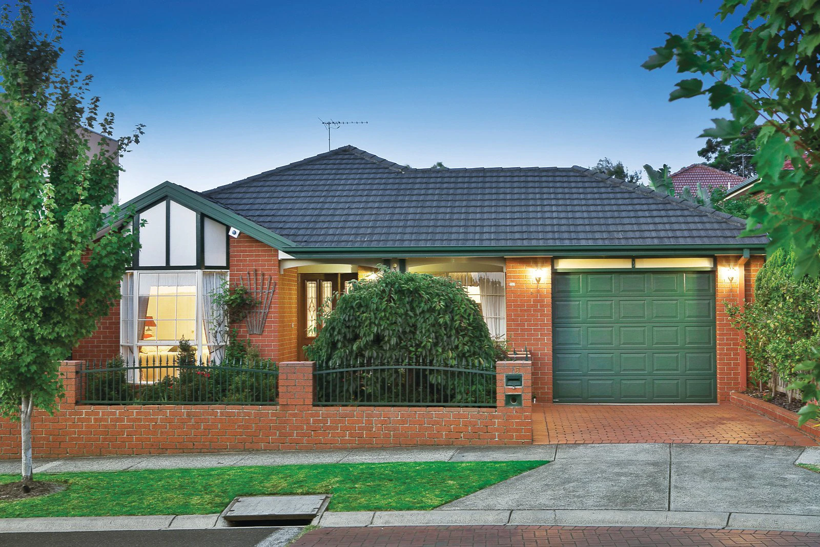3 Wattlebird Court, Burwood, VIC