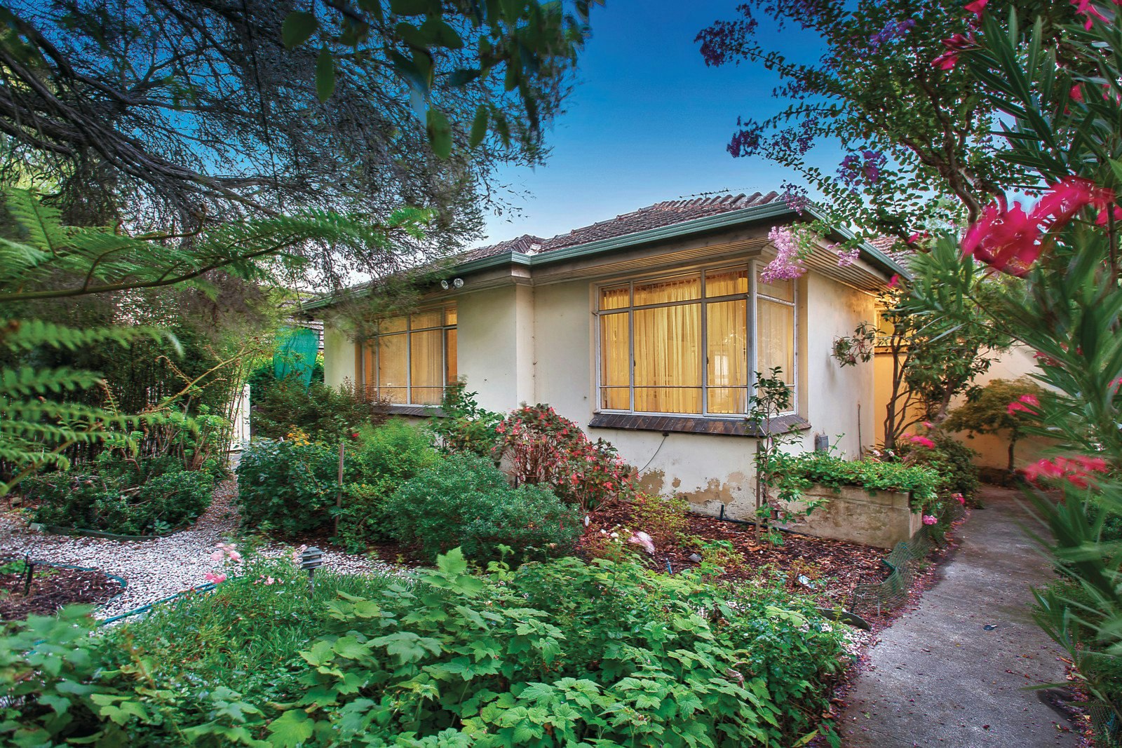 69 St Georges Crescent, Ashburton, VIC