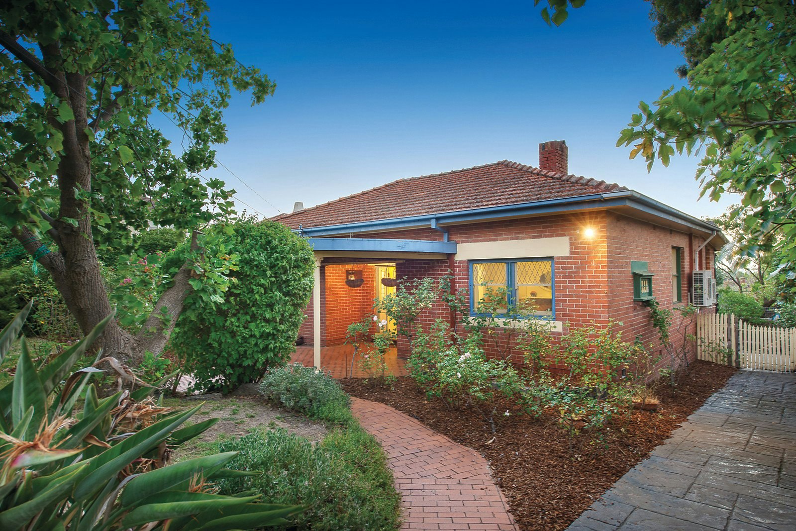 30 Yeovil Road, Glen Iris, VIC