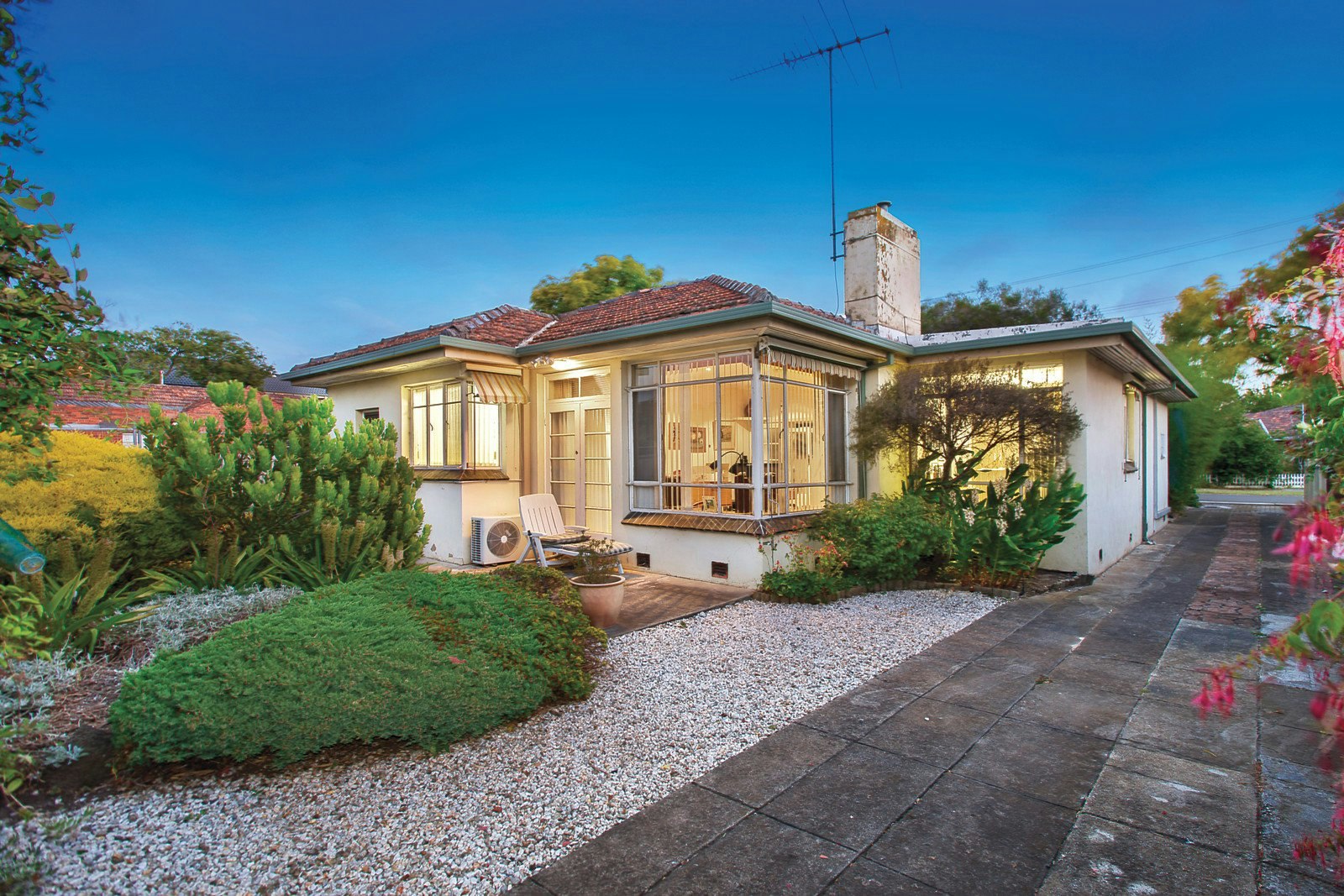 69 St Georges Crescent, Ashburton, VIC