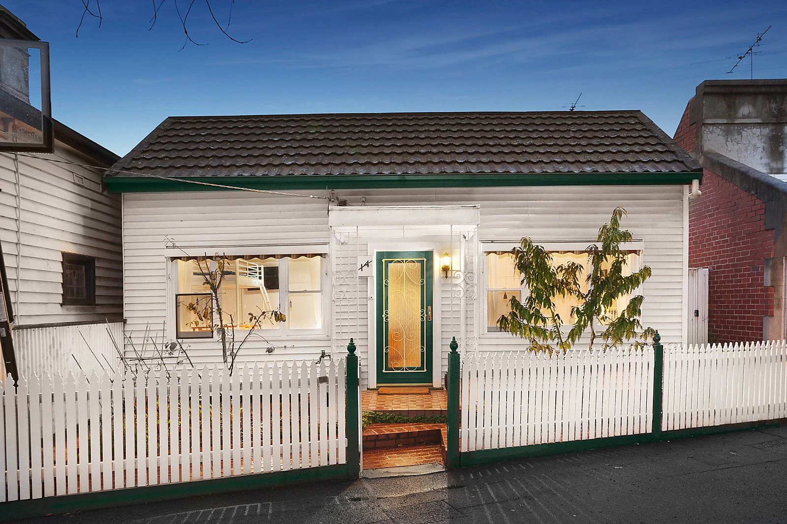 14 Merton Street, Albert Park, VIC