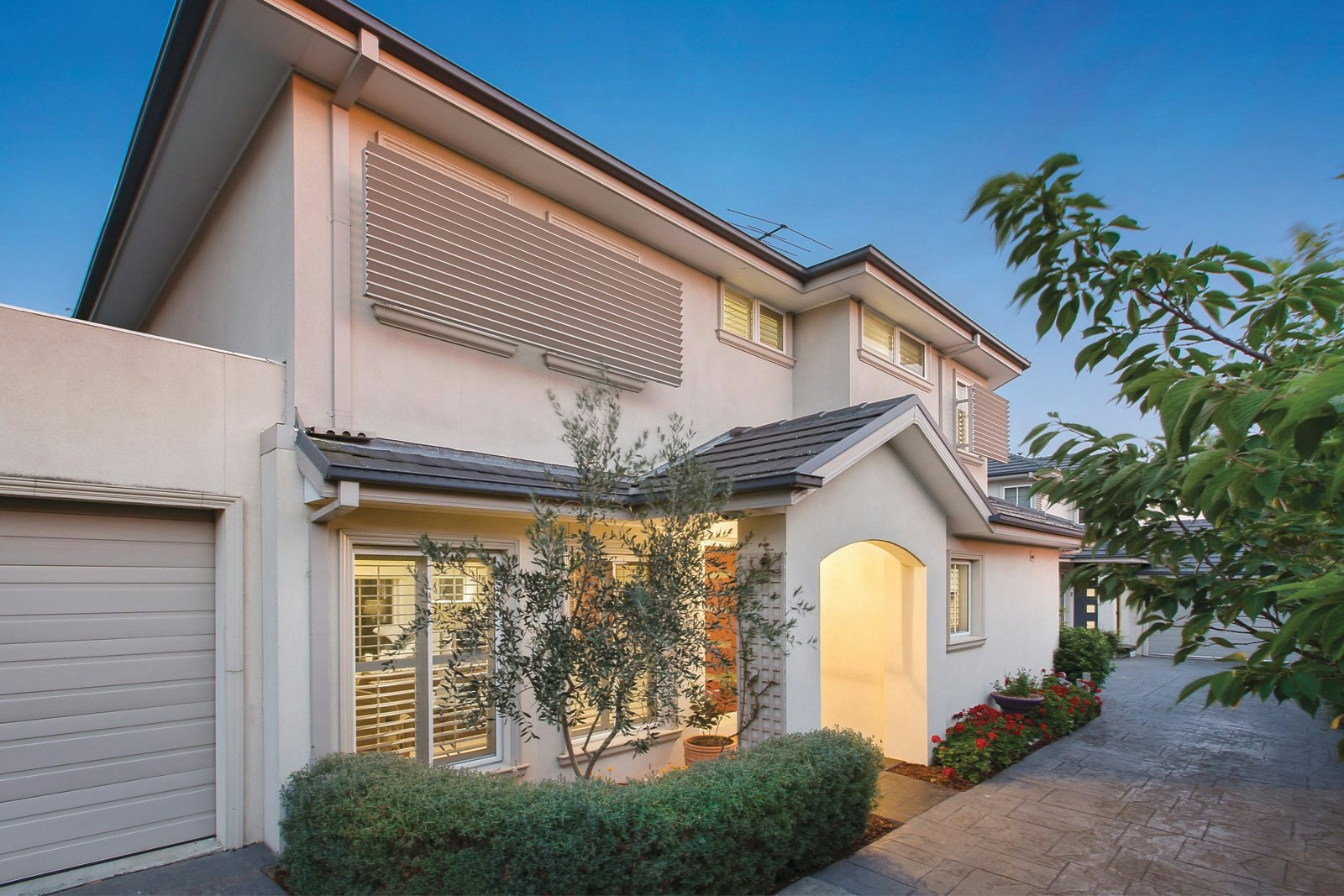 2/11 Peace Street, Glen Iris, VIC