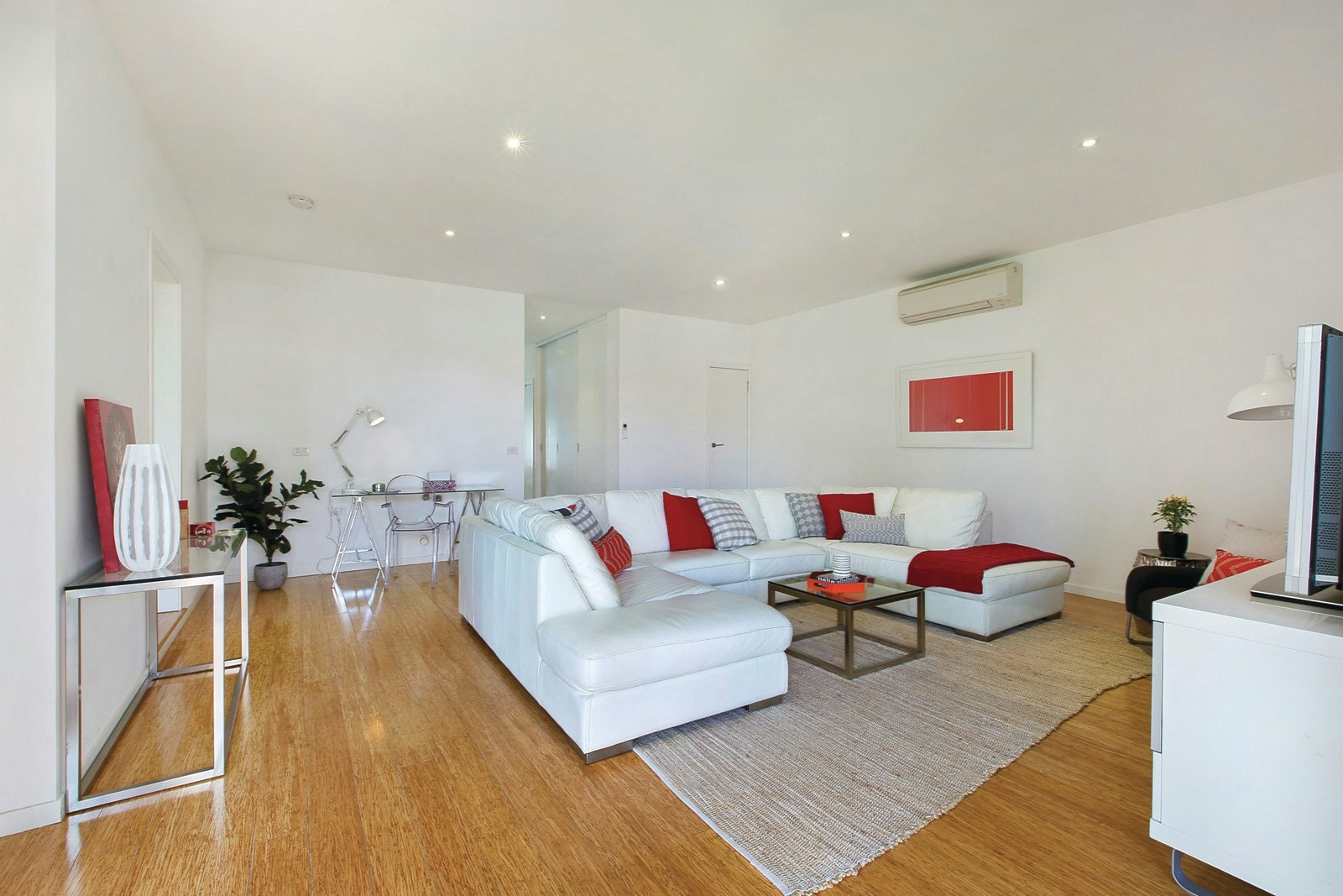 66 Dunstan Parade, Port Melbourne, VIC