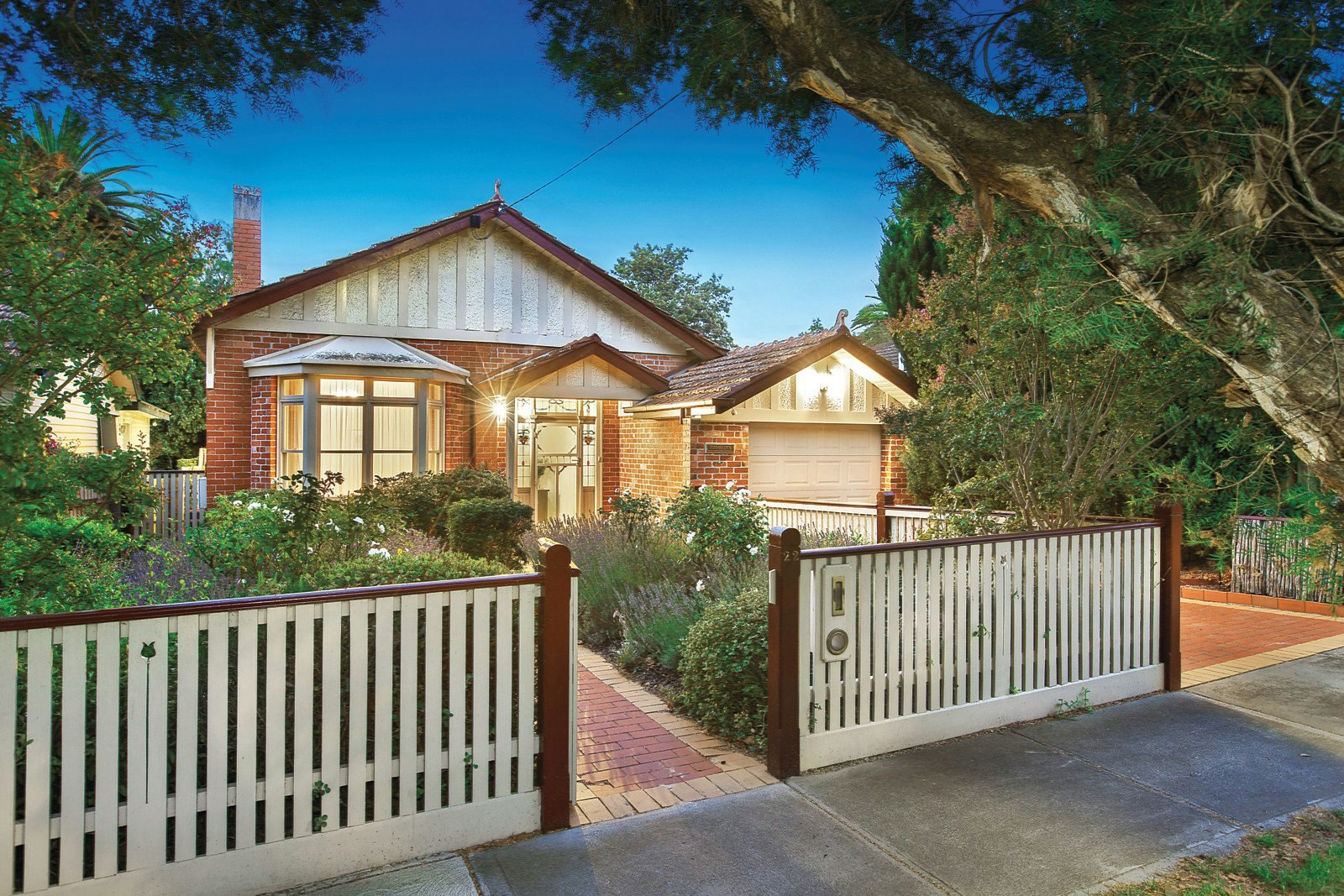 22 Allenby Road, Canterbury, VIC