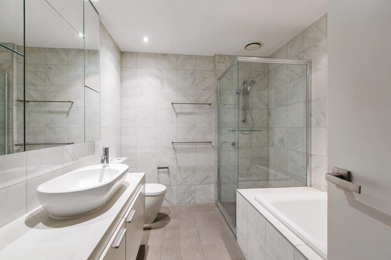 1702/572 St Kilda Road, Melbourne, VIC