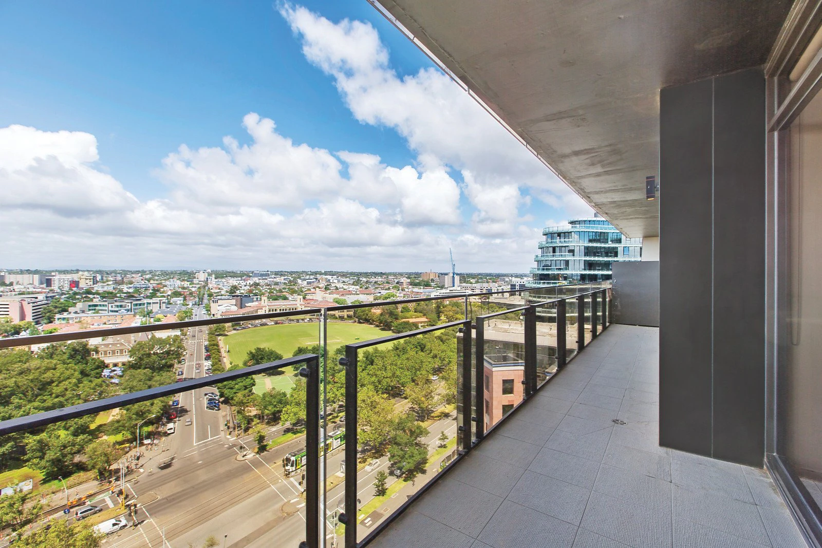 1702/572 St Kilda Road, Melbourne, VIC