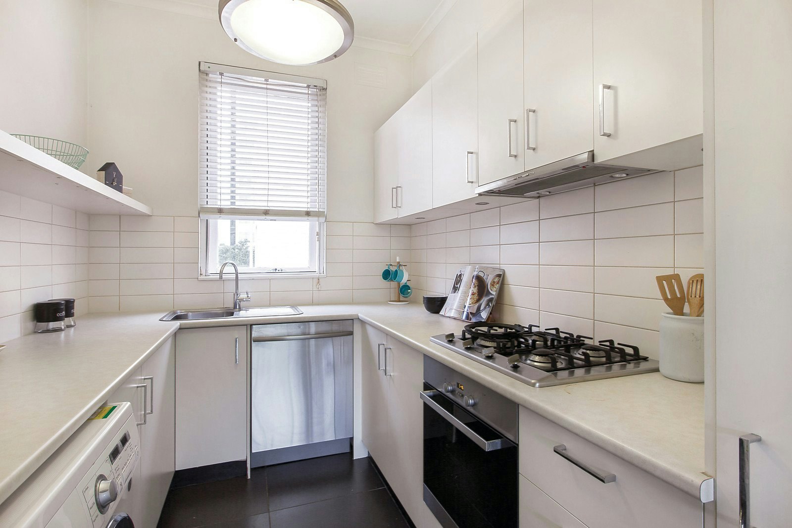 6/32 Queens Road, Melbourne, VIC