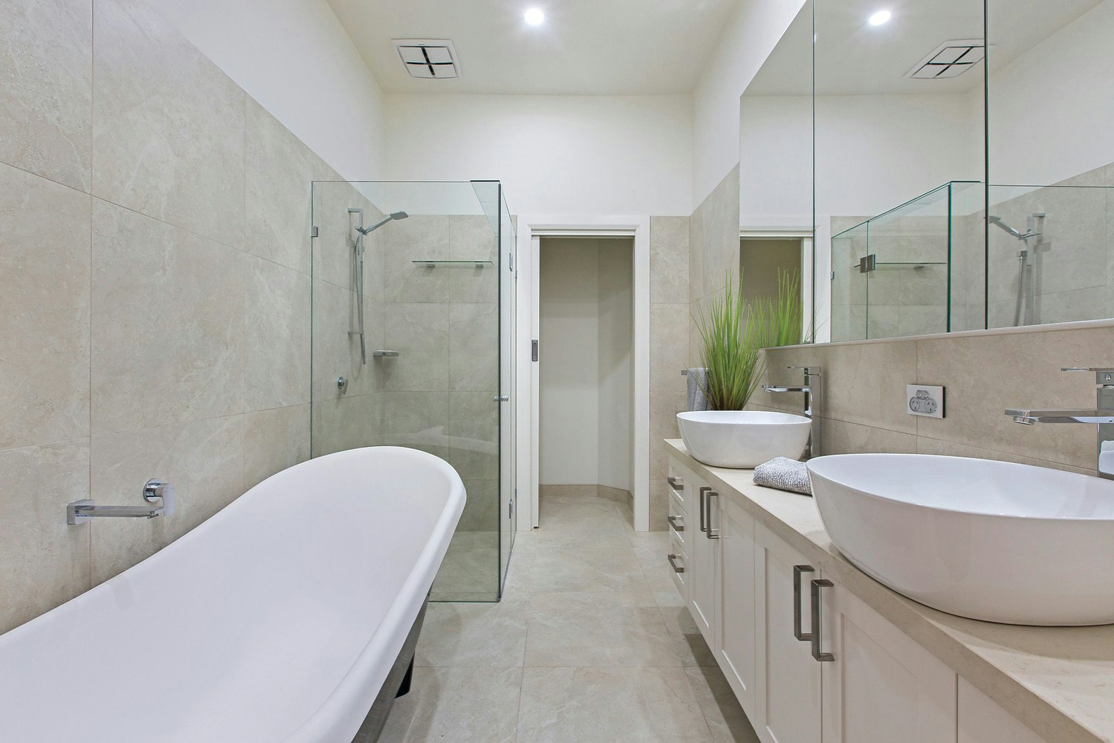 1A Malvern Road, Mont Albert, VIC