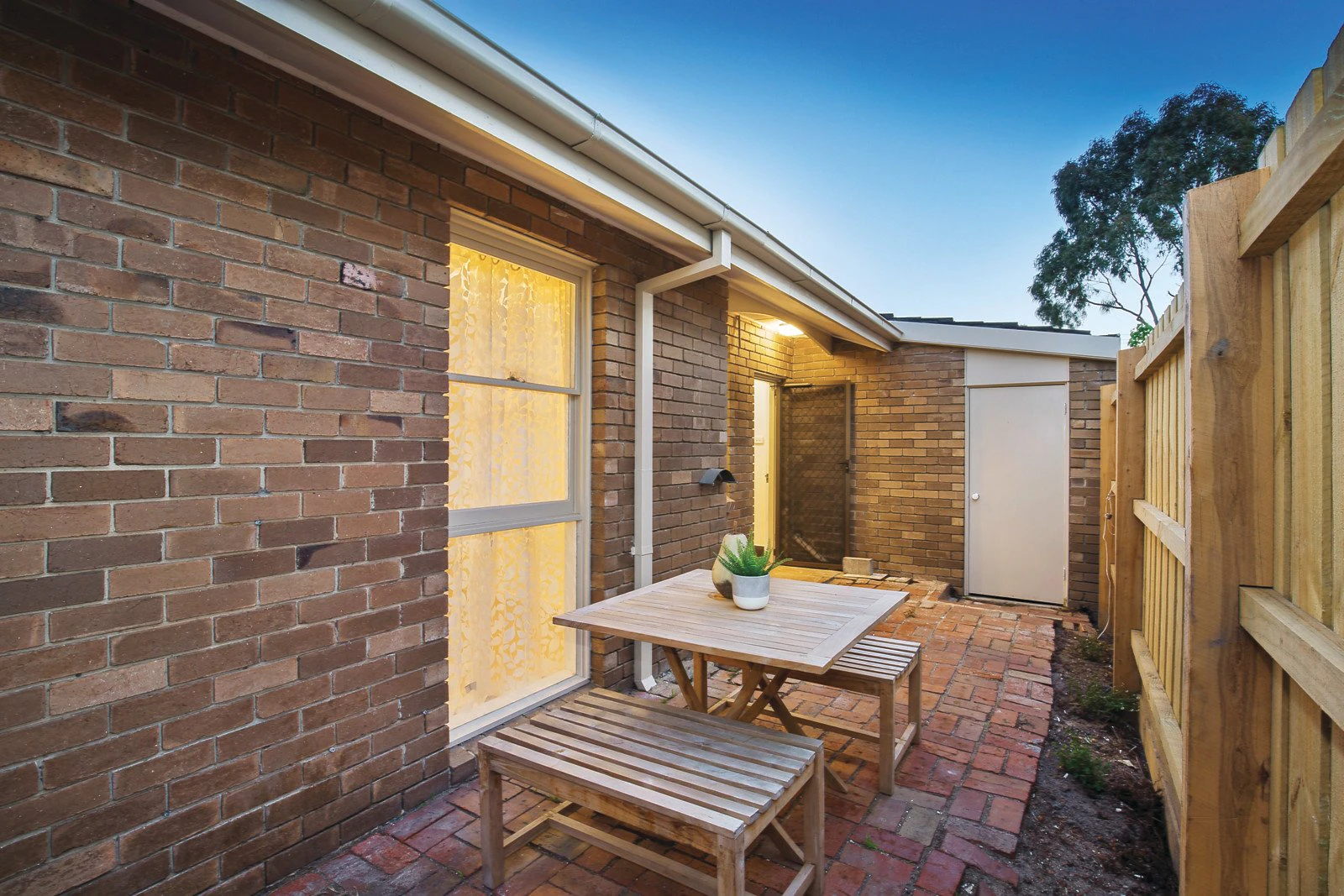 1/3 Littlewood Street, Hampton, VIC
