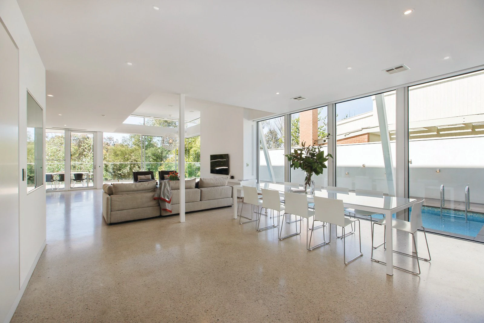 23 Flowerdale Road, Glen Iris, VIC
