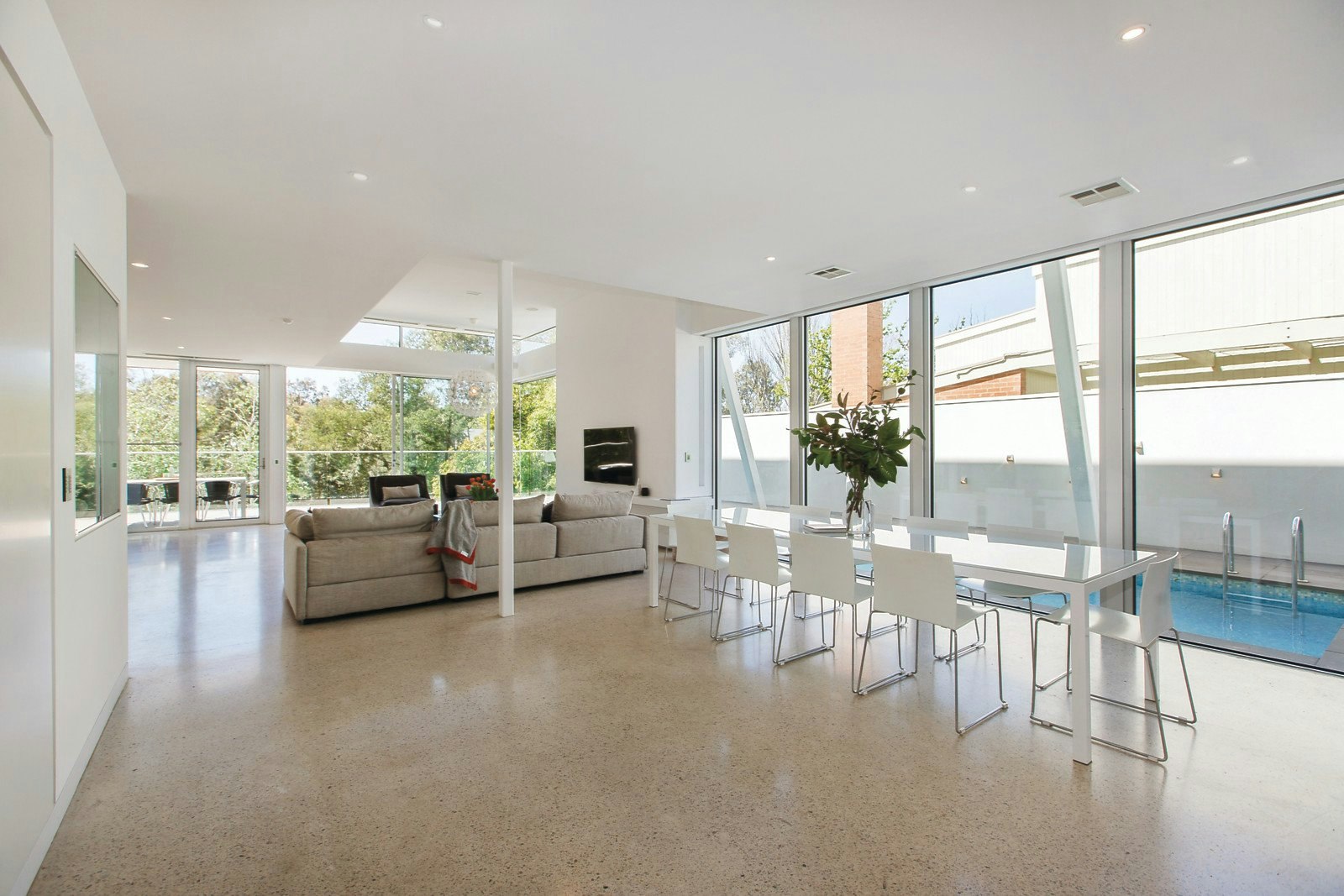 23 Flowerdale Road, Glen Iris, VIC