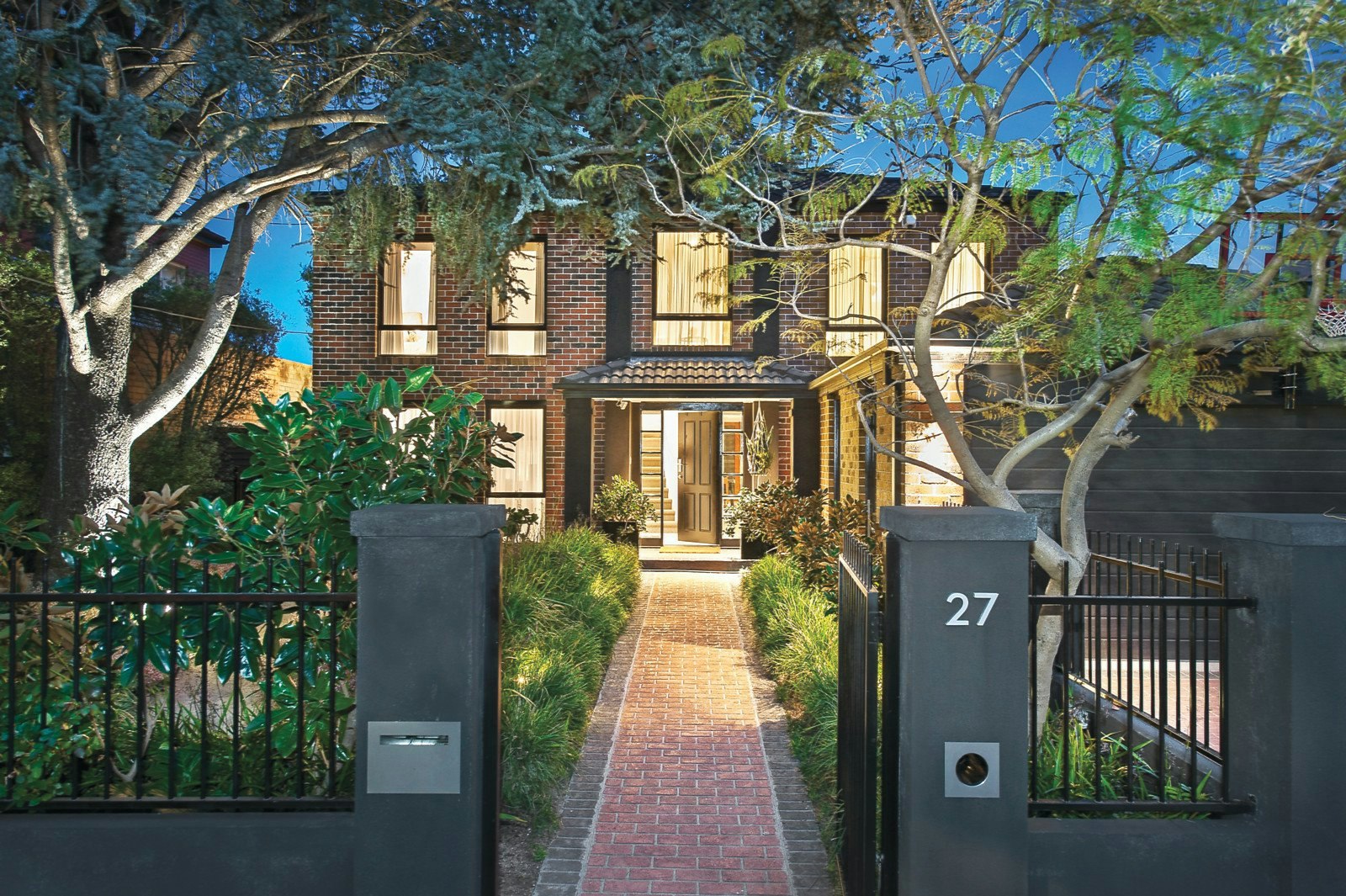 27 Arnold Road, Brighton East, VIC