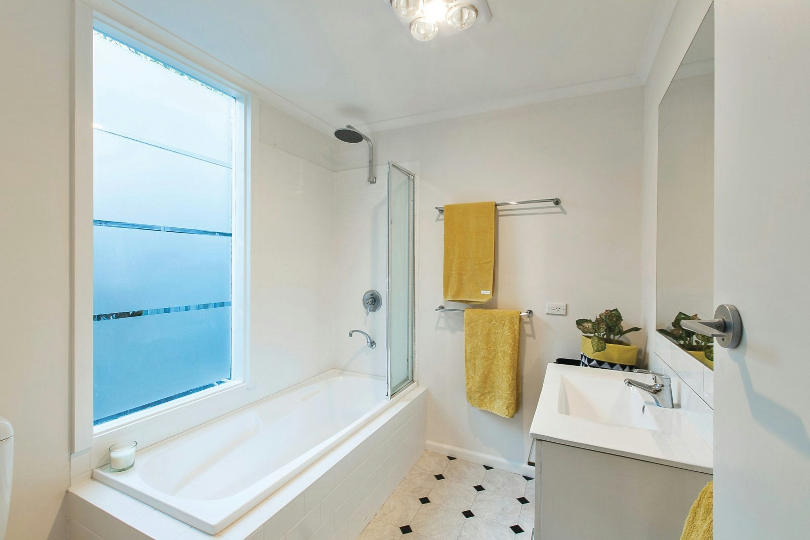 95 Guildford Road, Surrey Hills, VIC