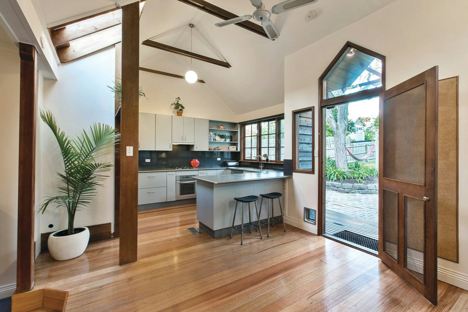 95 Guildford Road, Surrey Hills, VIC