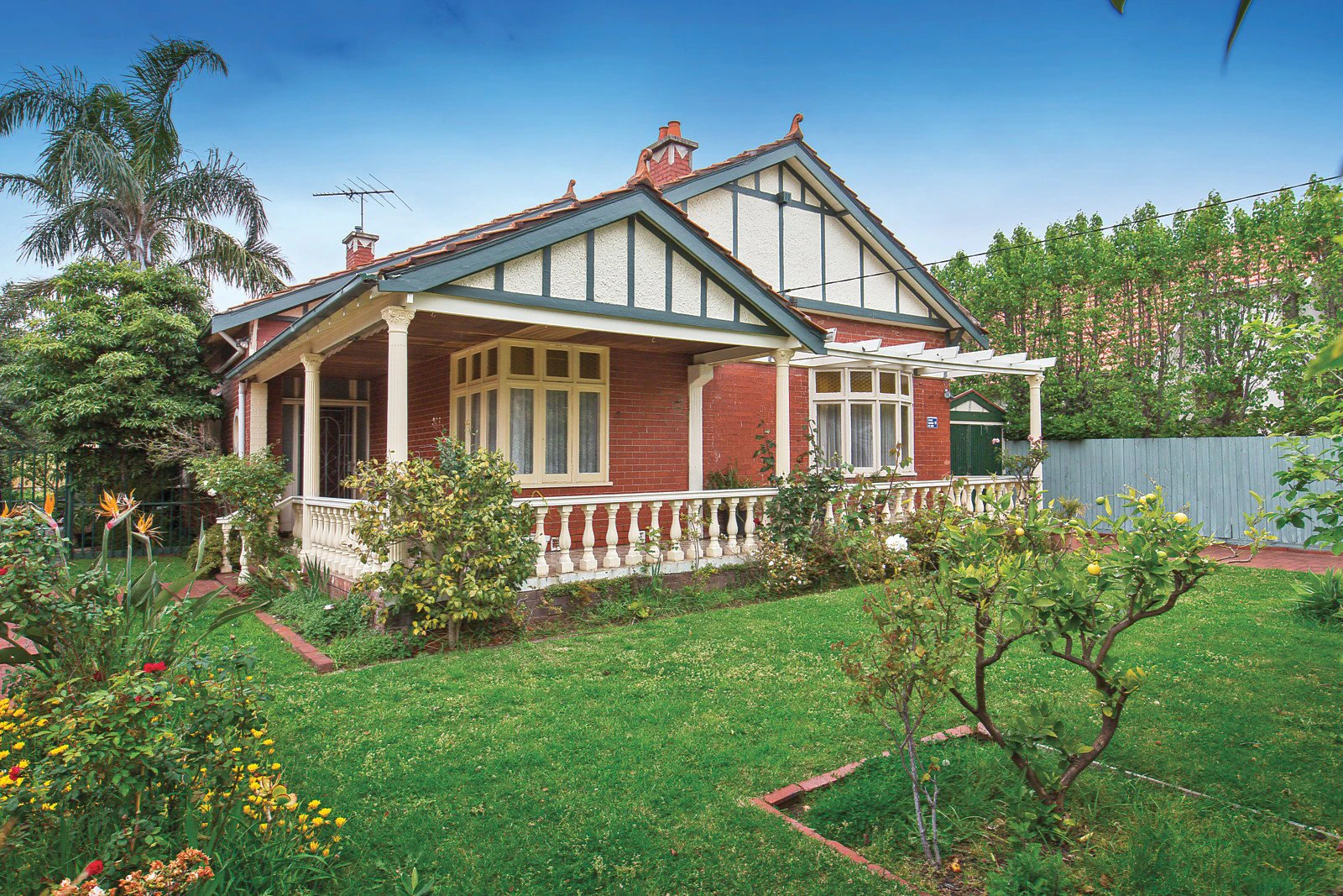 5 Tiuna Grove, Elwood, VIC