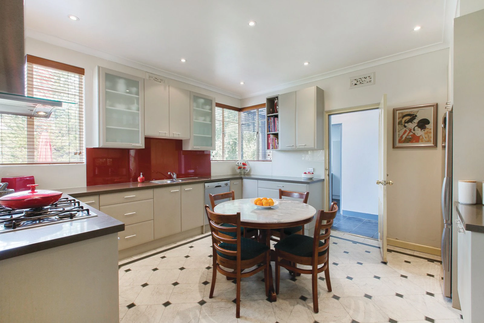 2 Bruce Street, Malvern East, VIC
