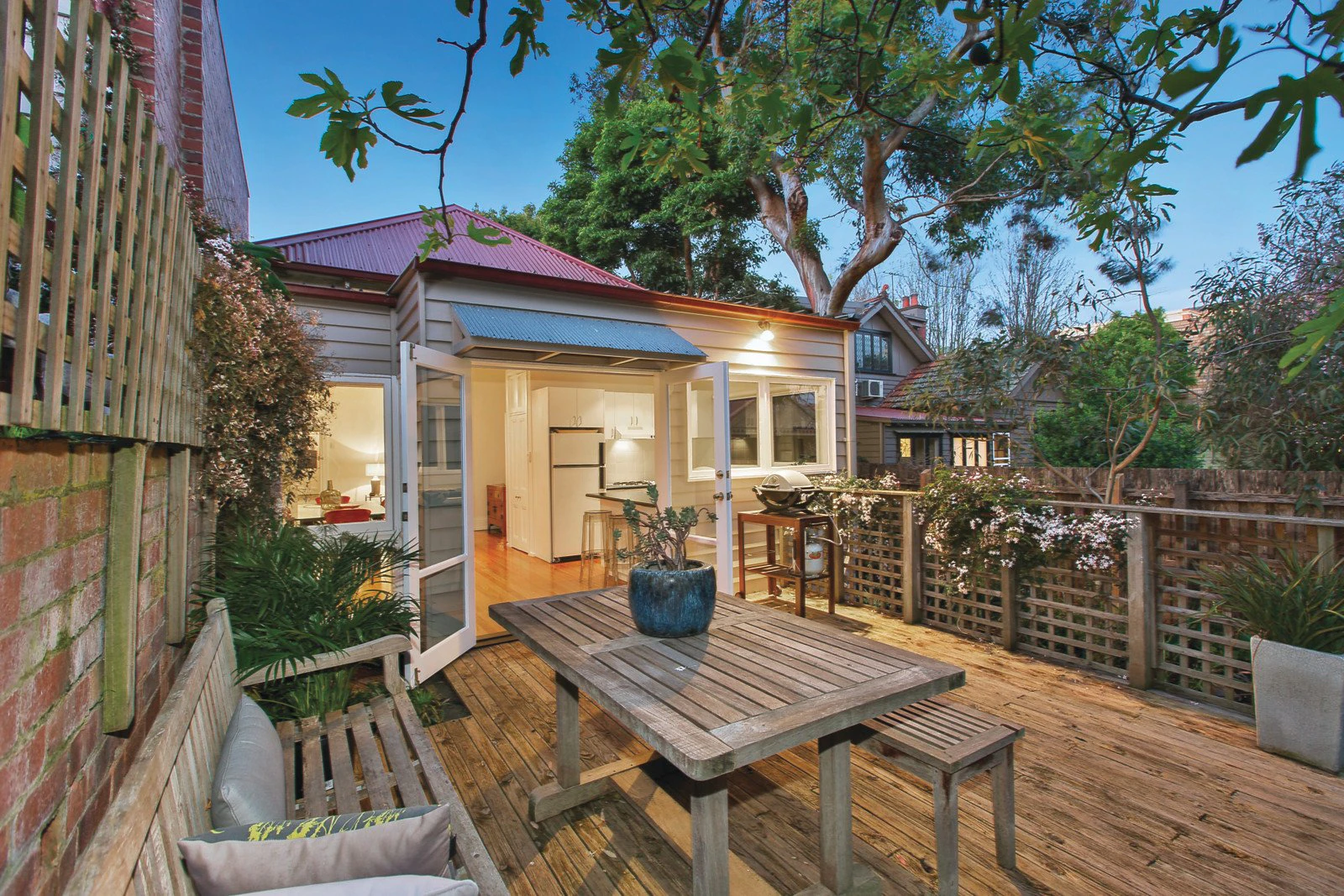 16 Pine Street, Hawthorn, VIC